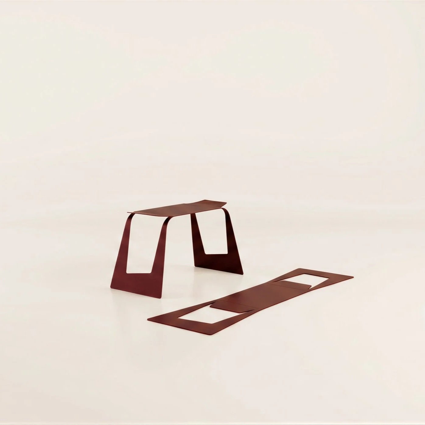 Le banc 2 places Ott.02 bordeaux cerise de la Collection Otdr, léger, empilable et résistant. Mobilier outdoor et durable pour le secteur CHR, cafés, hôtels, restaurants, les terrasses et les jardins
