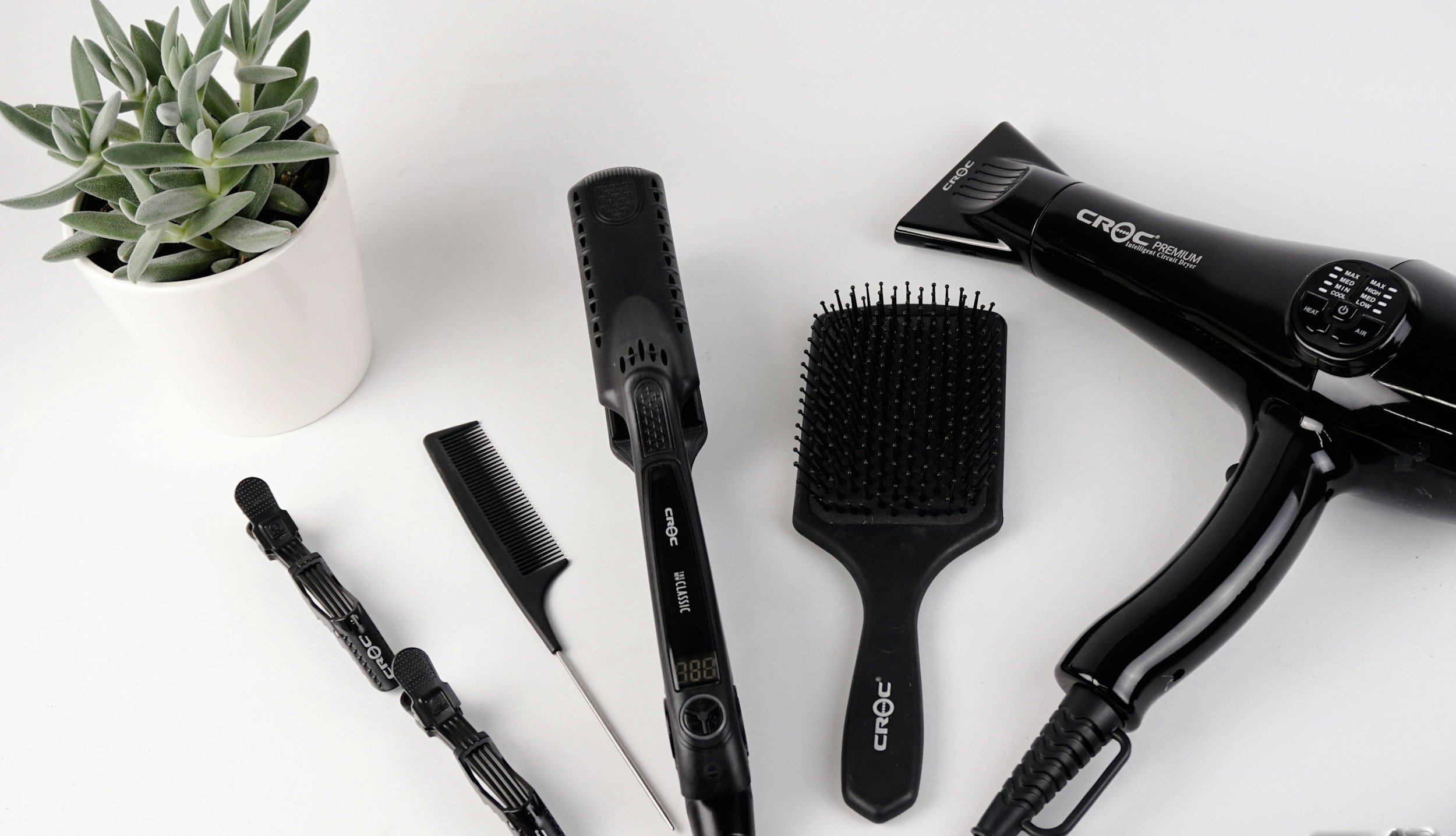 Must-Have Beauty Tools You Need for Makeup, Skin, and Hair