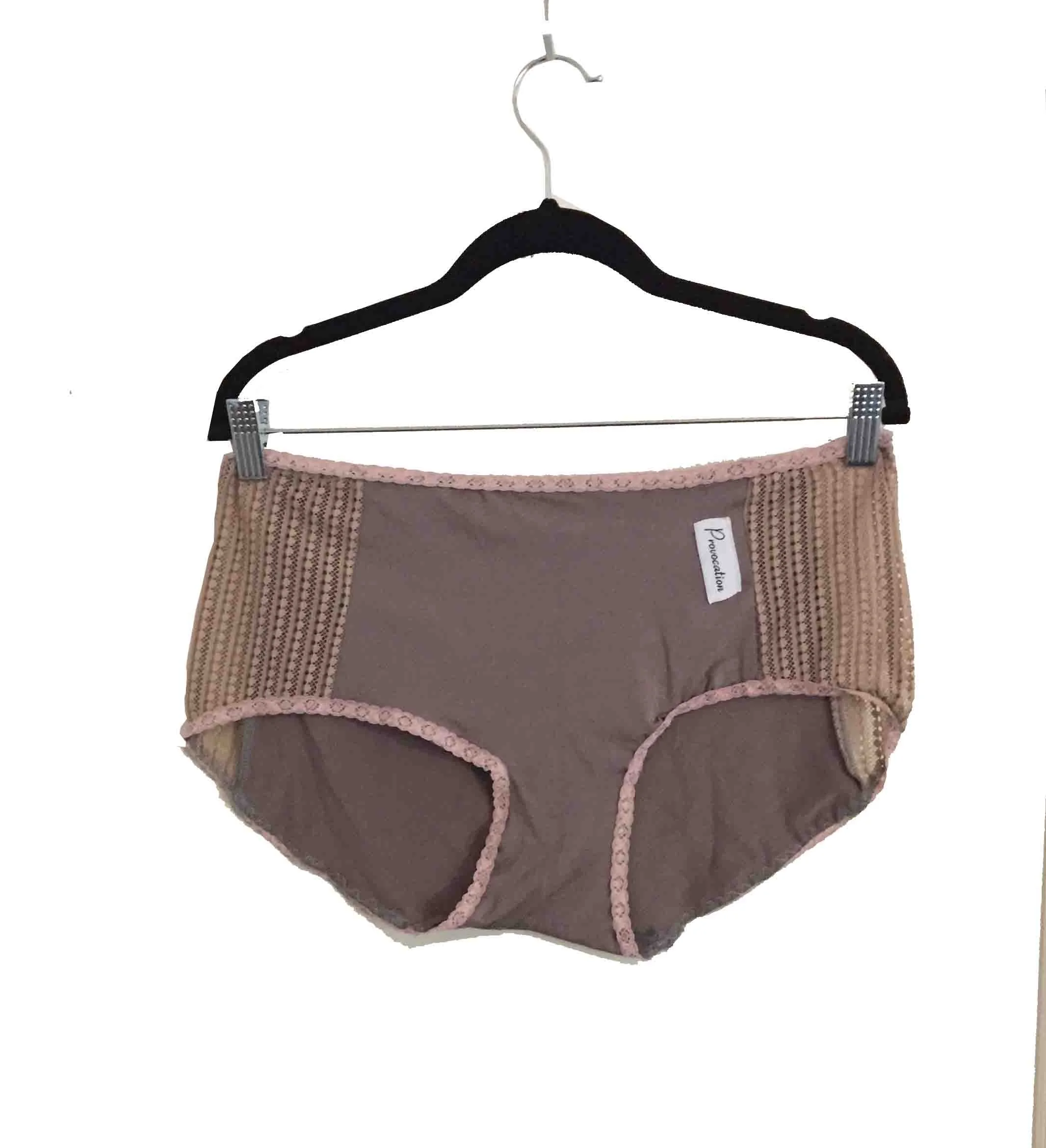 XL Eco-Friendly Vintage Lace-Trimmed Briefs