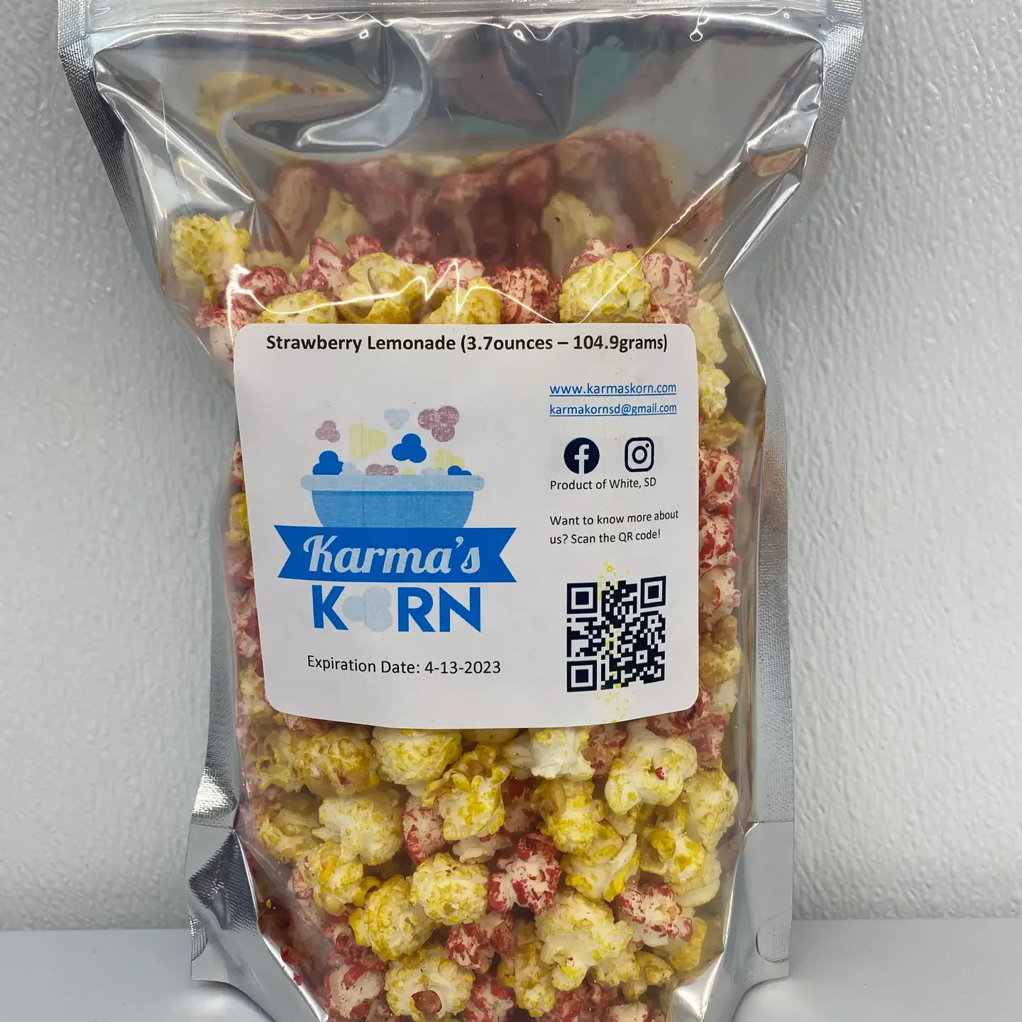 Strawberry Lemonade Popcorn