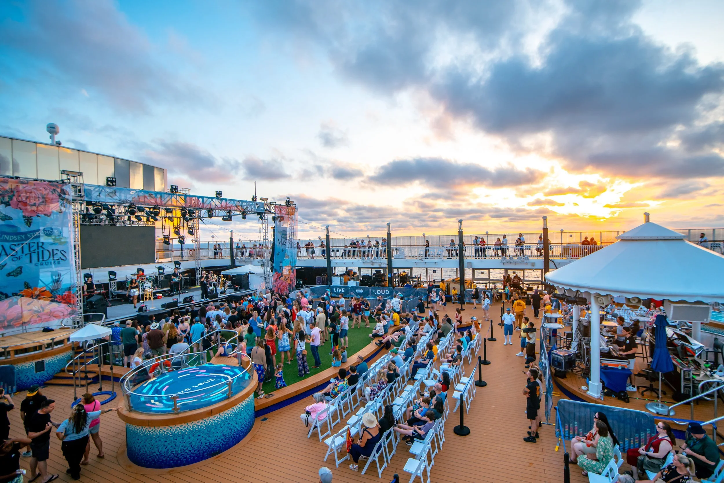 Vega+Luxe+Media_+Chicago+Event+Photograper_Lindsey+Stirling+Cruise-19.jpg