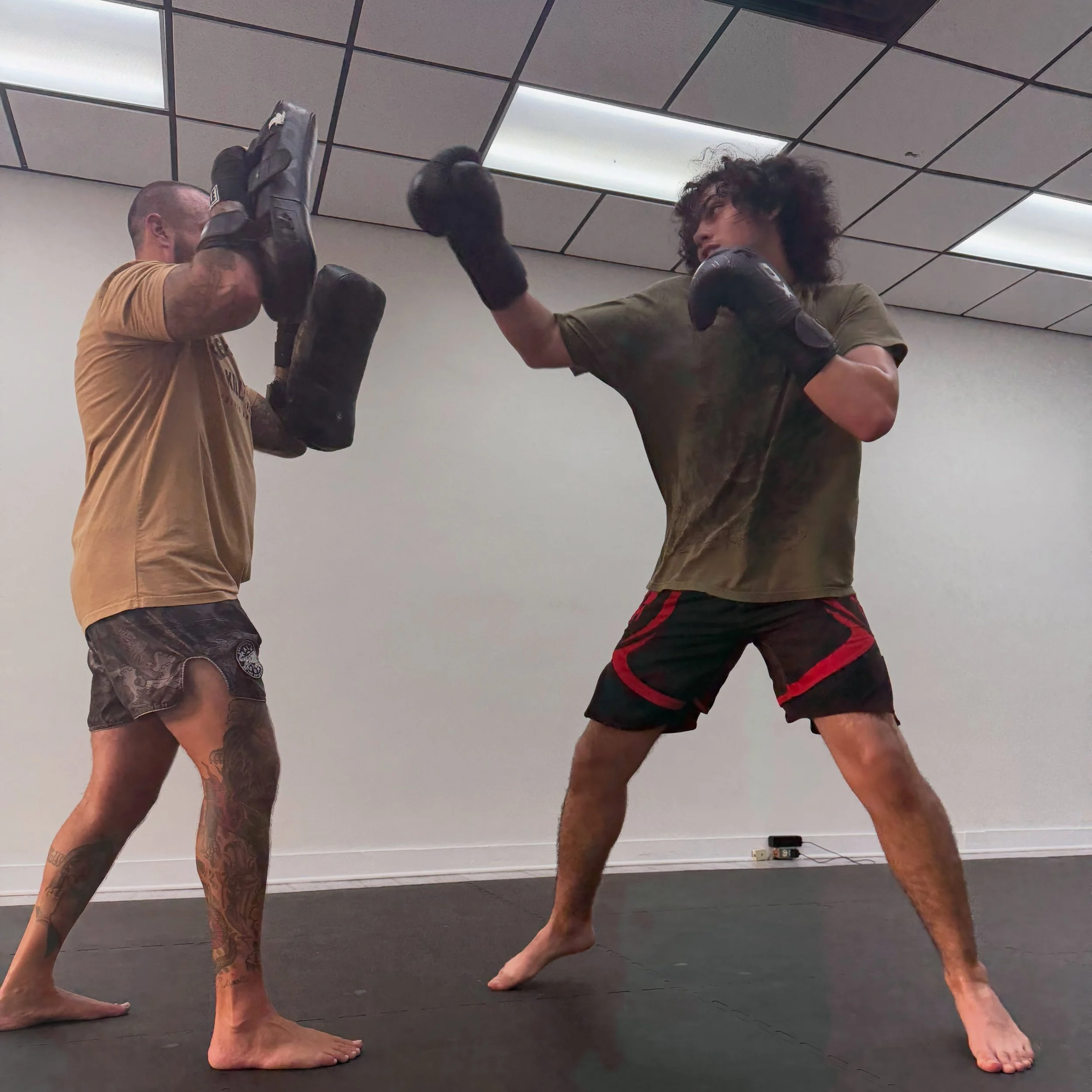 Building the basics one round at a time. 

Every class is a chance to sharpen technique, build confidence, and get a little better than you were yesterday. 

Beginners welcome. No experience needed. 

Set up your first class with the link in the bio.