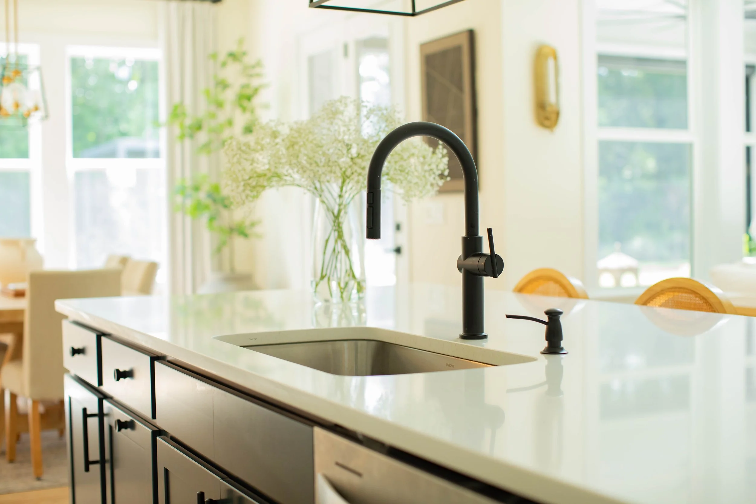 Timeless modern kitchen designed by House Proud Avenue, interior designer in cumming GA