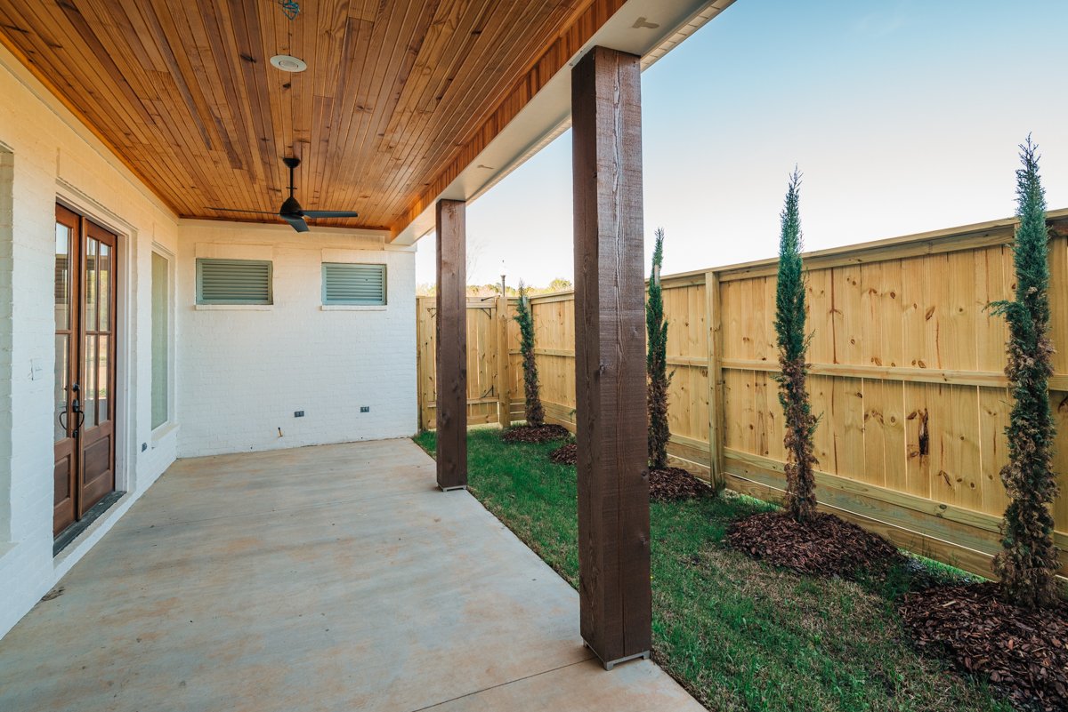 MK Construction - Talamore Lane Custom Home 44.jpg