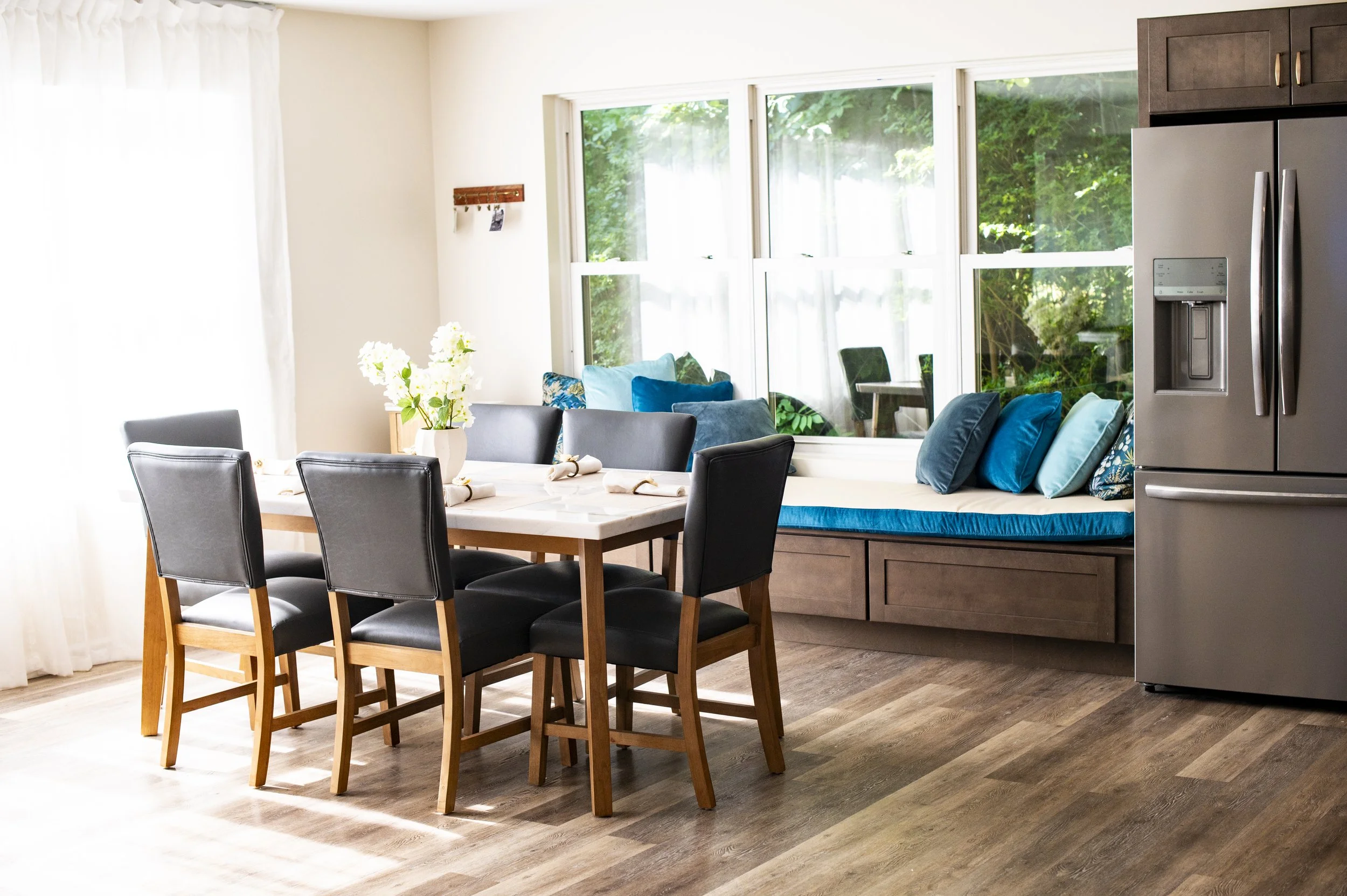 Kitchen Table.jpg