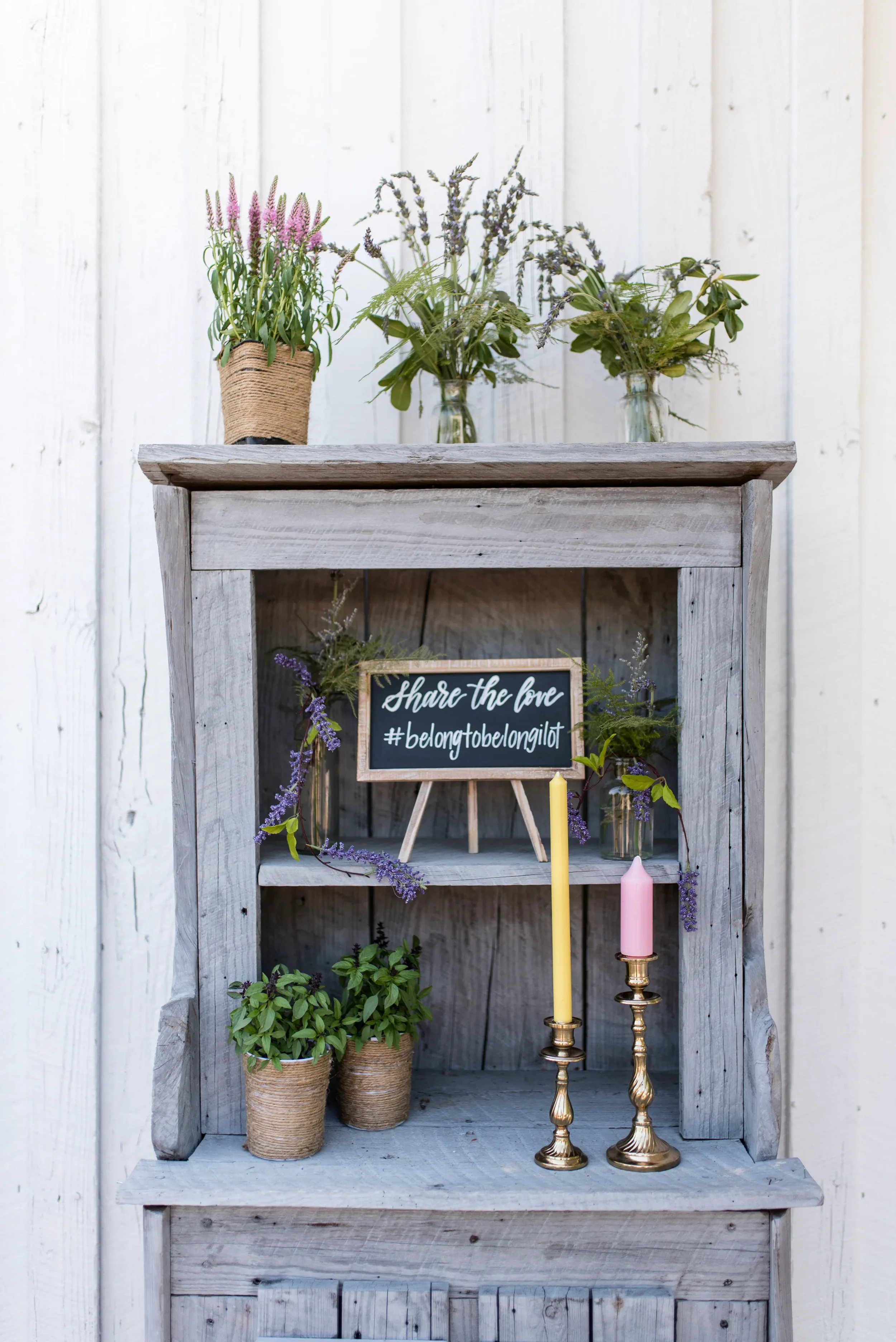 Hand-lettered hashtag chalkboard sign for a rustic outdoor wedding in Georgia.