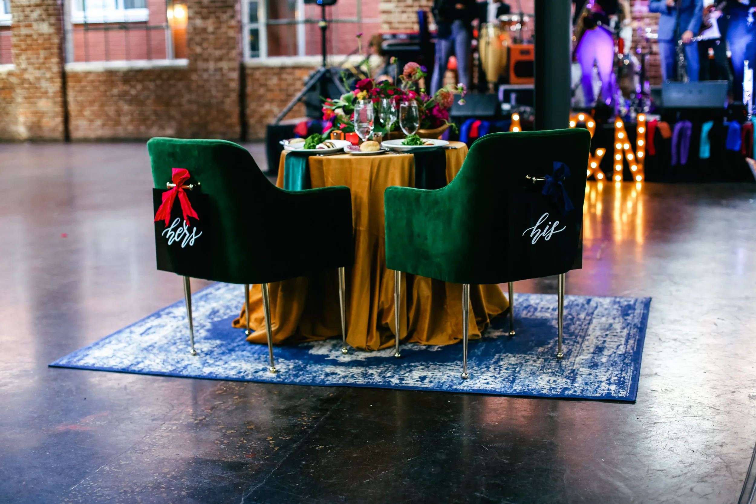 sweetheart-table-calligraphy-chair-signs-wedding.webp