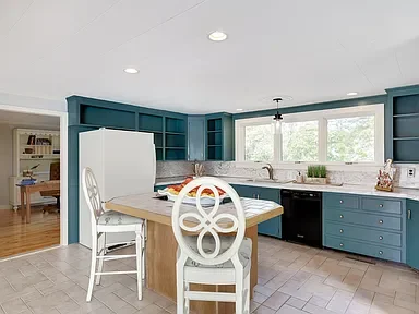 point of pines barstools.webp