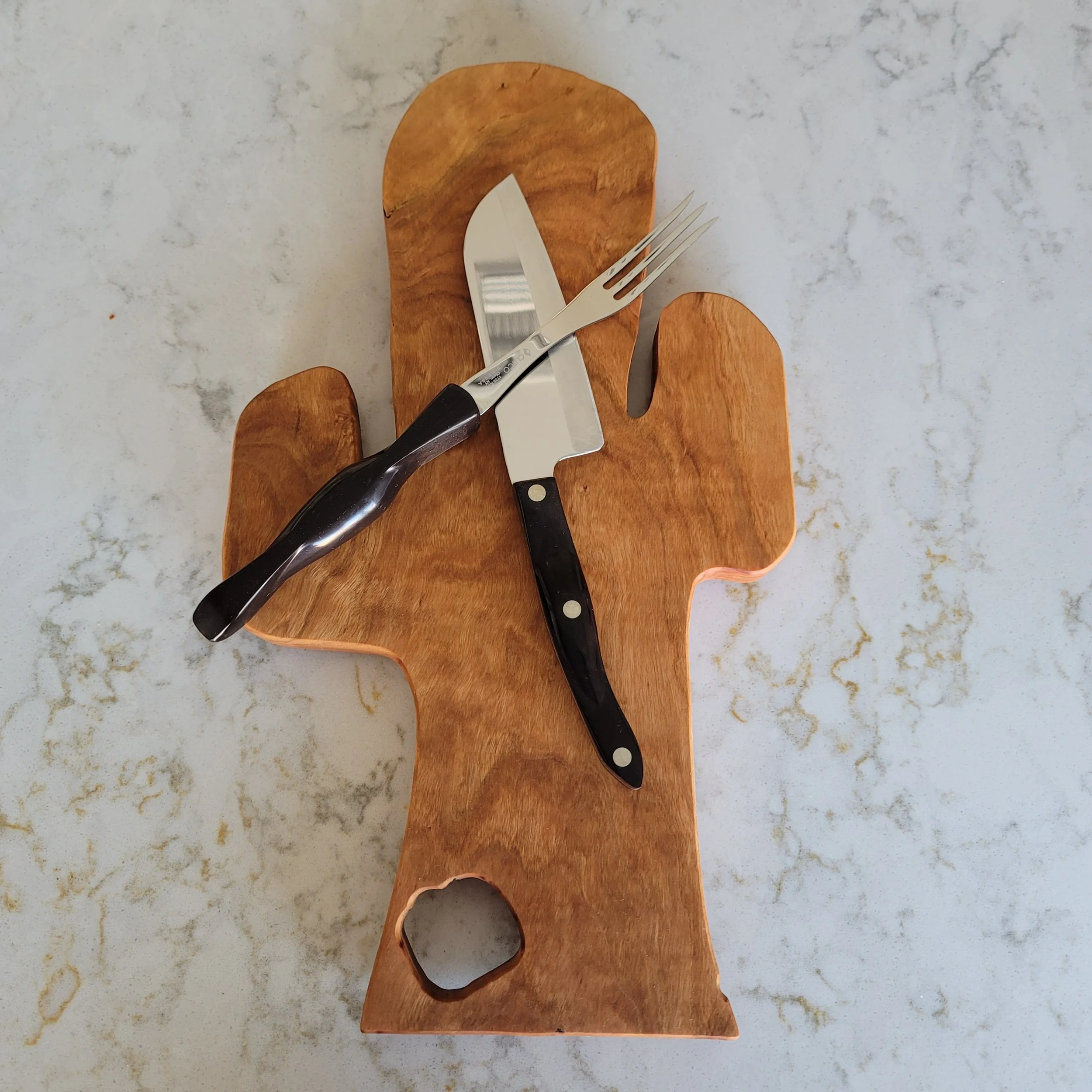 Kitchen & Dining