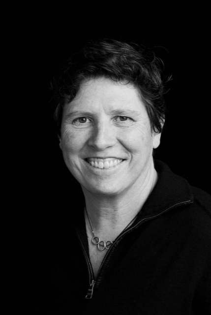 Portrait of GP featured artist, Lisa Romerein.