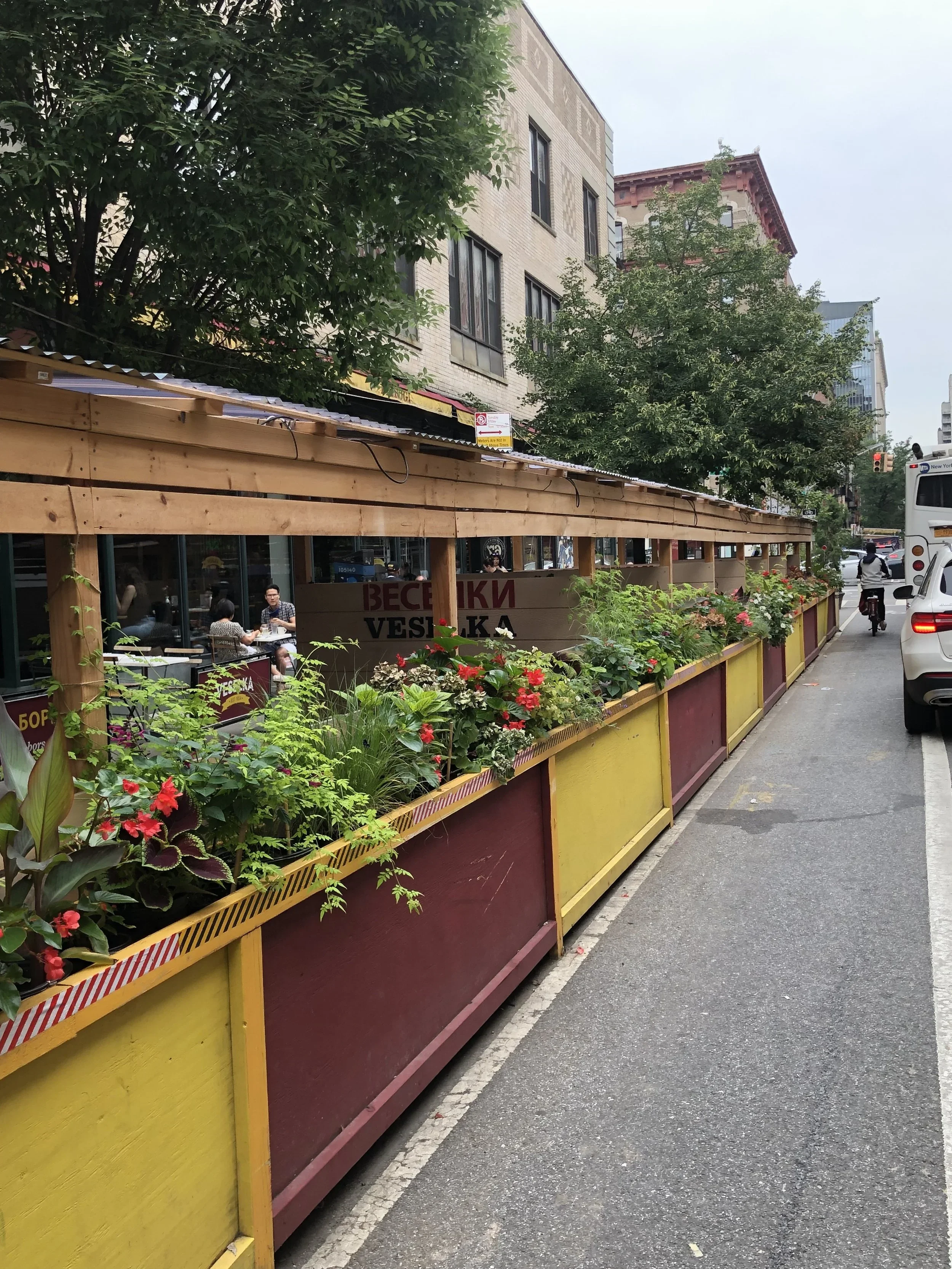Veselka (East Village) Outdoor Seating Design