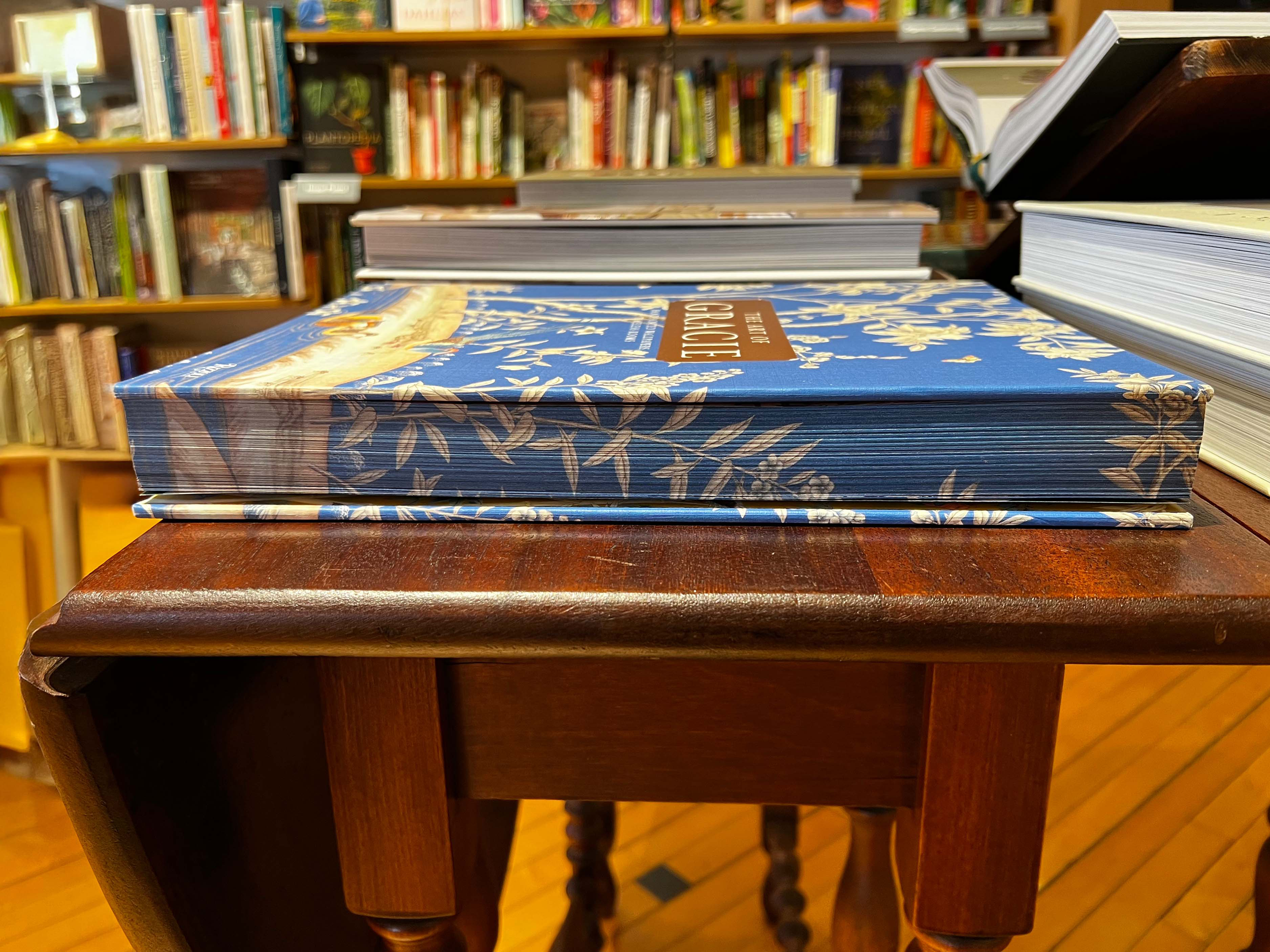 Sprayed Edges Books: The Ultimate Guide to This Stunning Book Design Trend