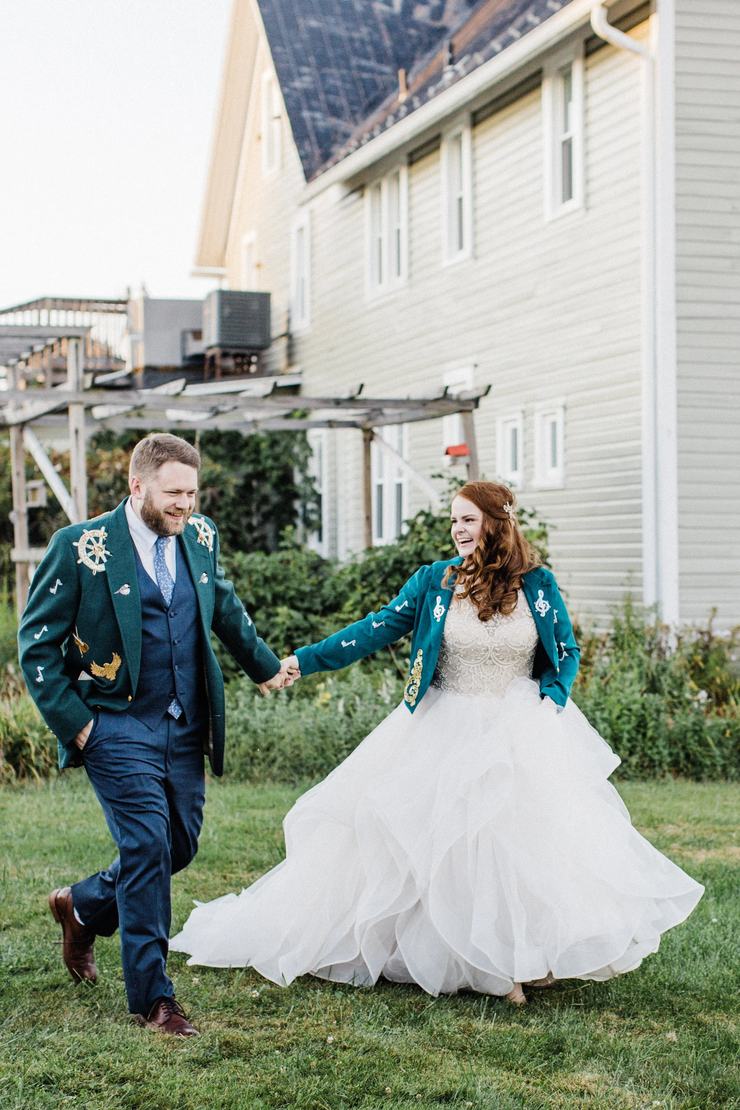 MeganandGarrett:CommonDove:G86.jpg