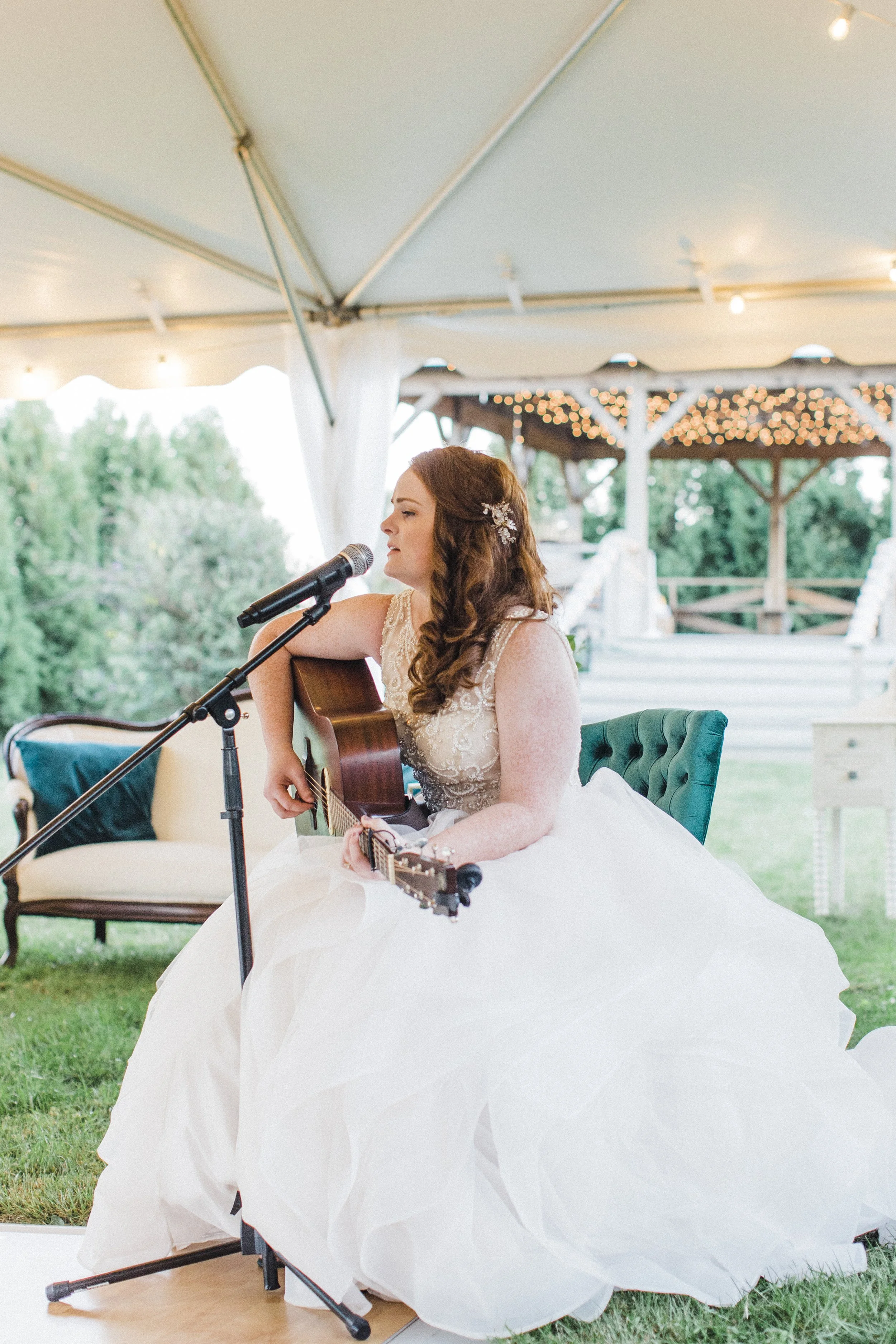 MeganandGarrett:CommonDove:G155.jpg
