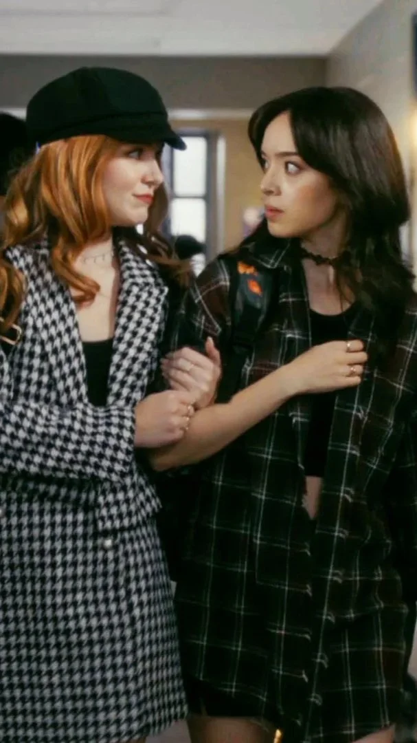 STILL+1_Halle+Emma.jpg