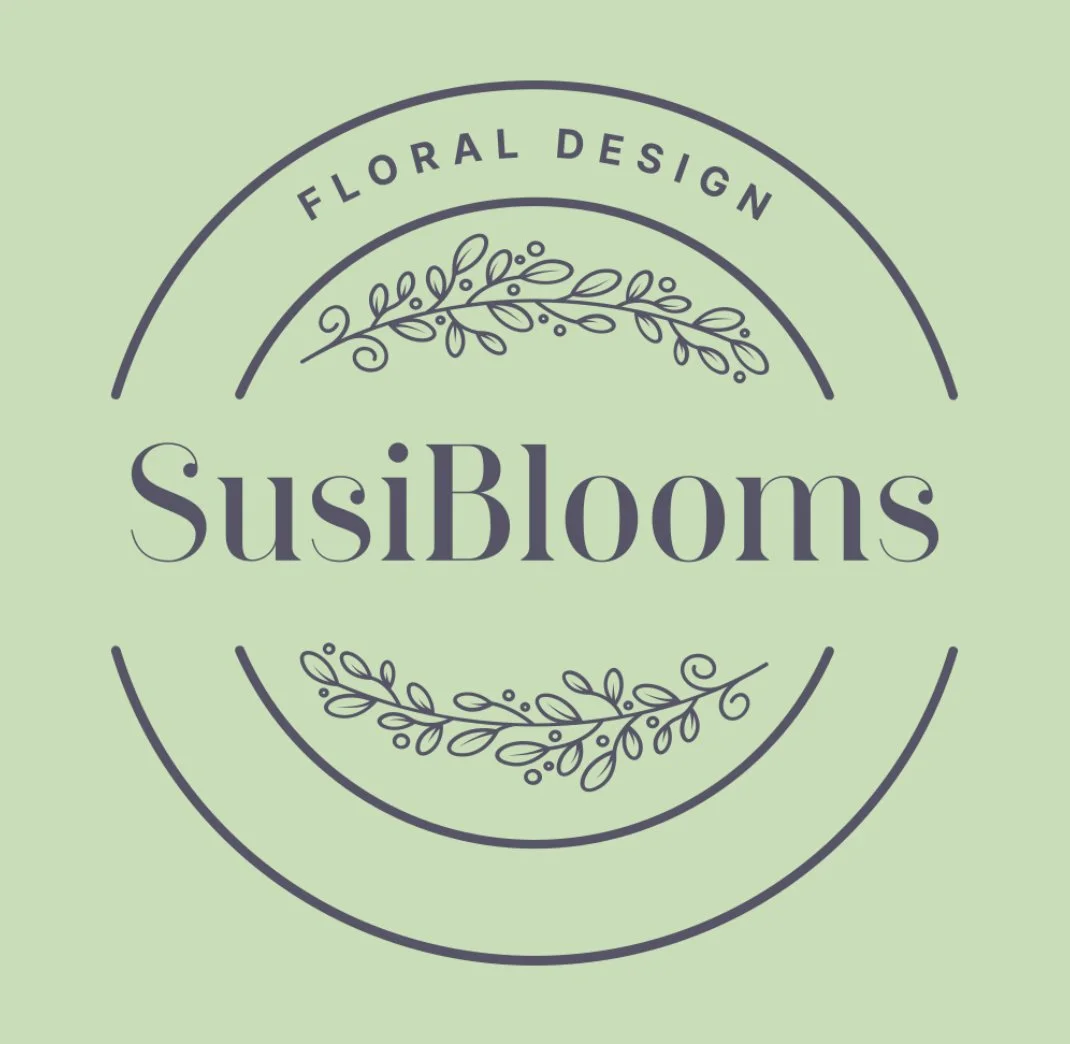 susiblooms logo.jpg