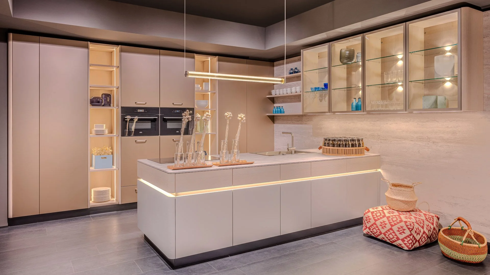 Leona / Fabiola / Adina by Sachsenküchen premium luxury bespoke German kitchens. Linoleum LVT kitchens. Sustainable kitchens.