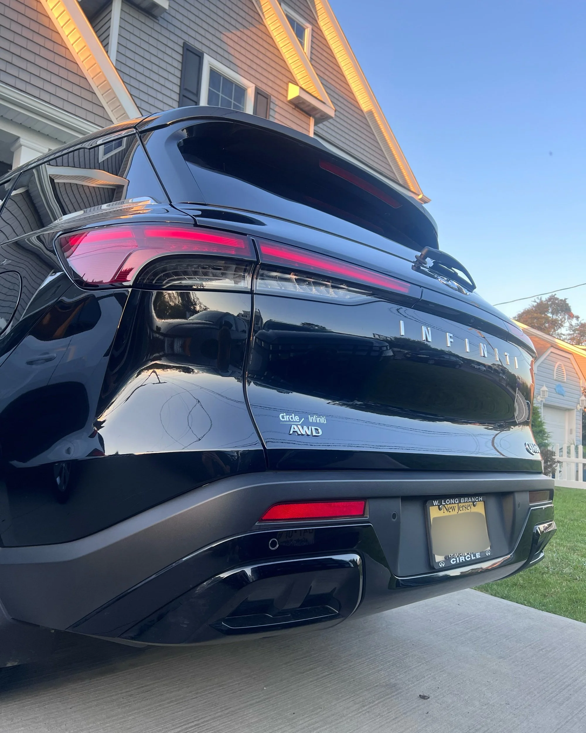 Exterior Detail on an Infiniti