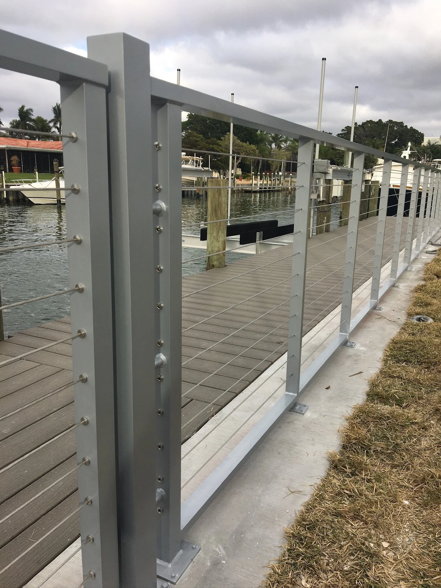 CABLE RAILINGS