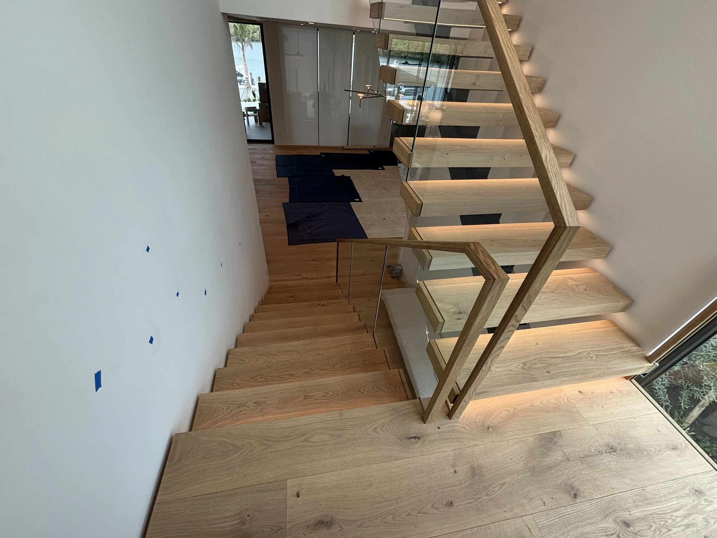 led-lights-modern-floating-stairs.jpeg