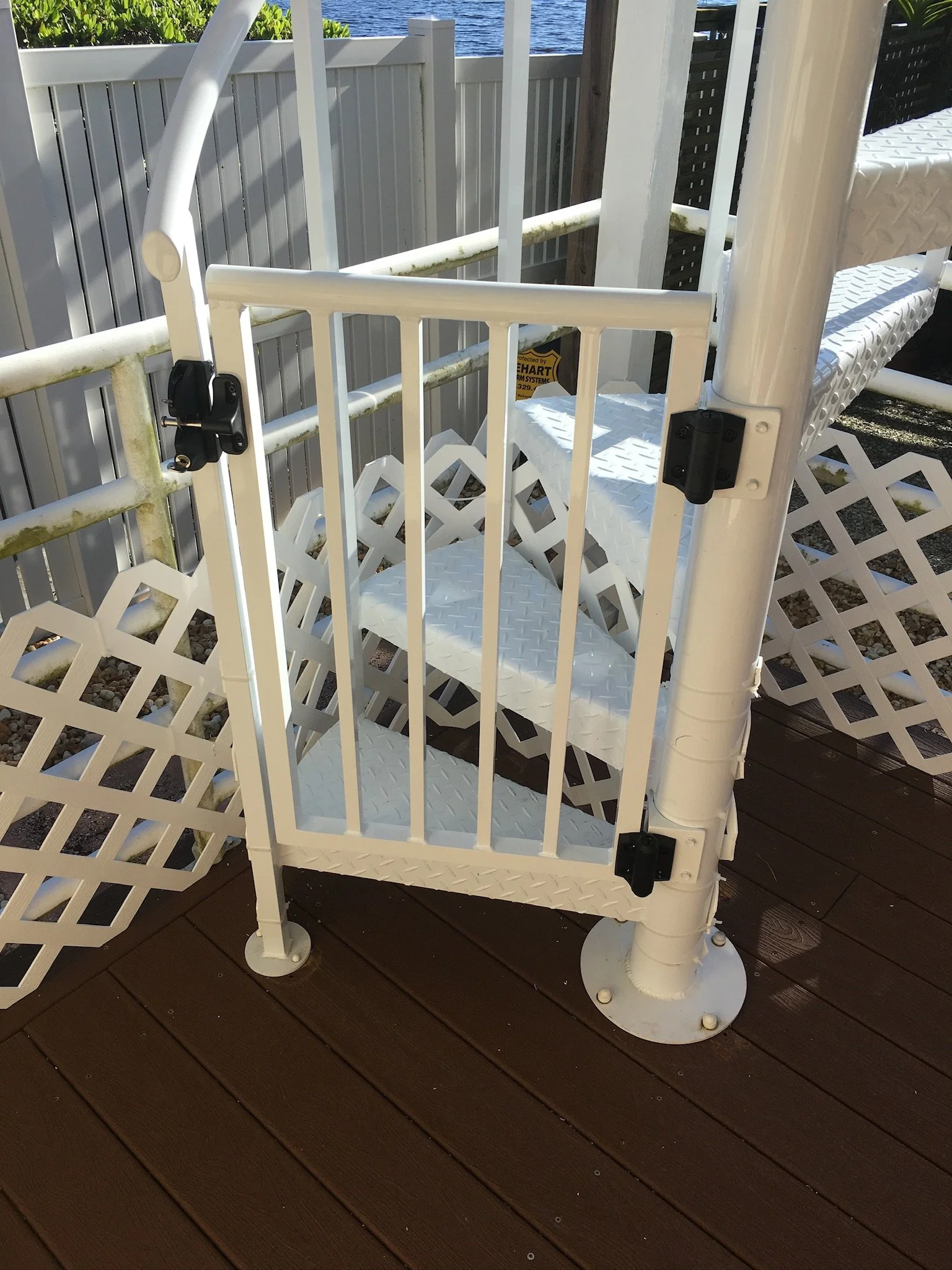 spiral-stairs-sarasota-apgwelding.JPG
