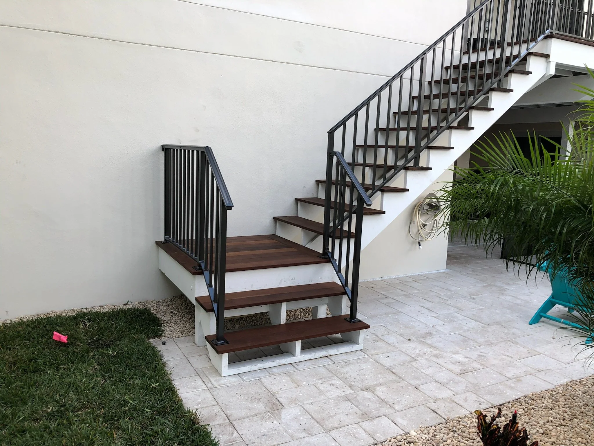 custom-welding-stairs2.JPG