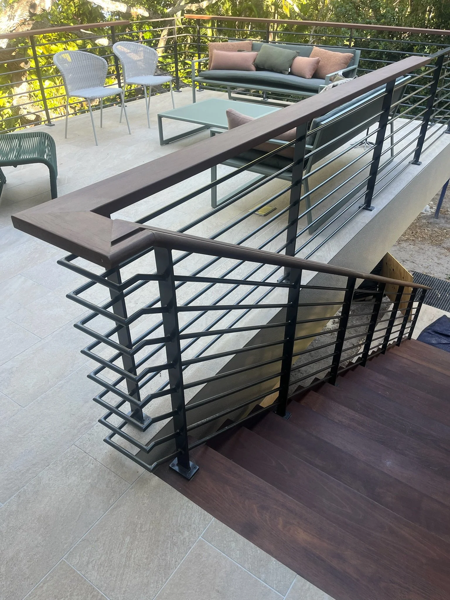 staircase-custom-APG-welding-.JPG