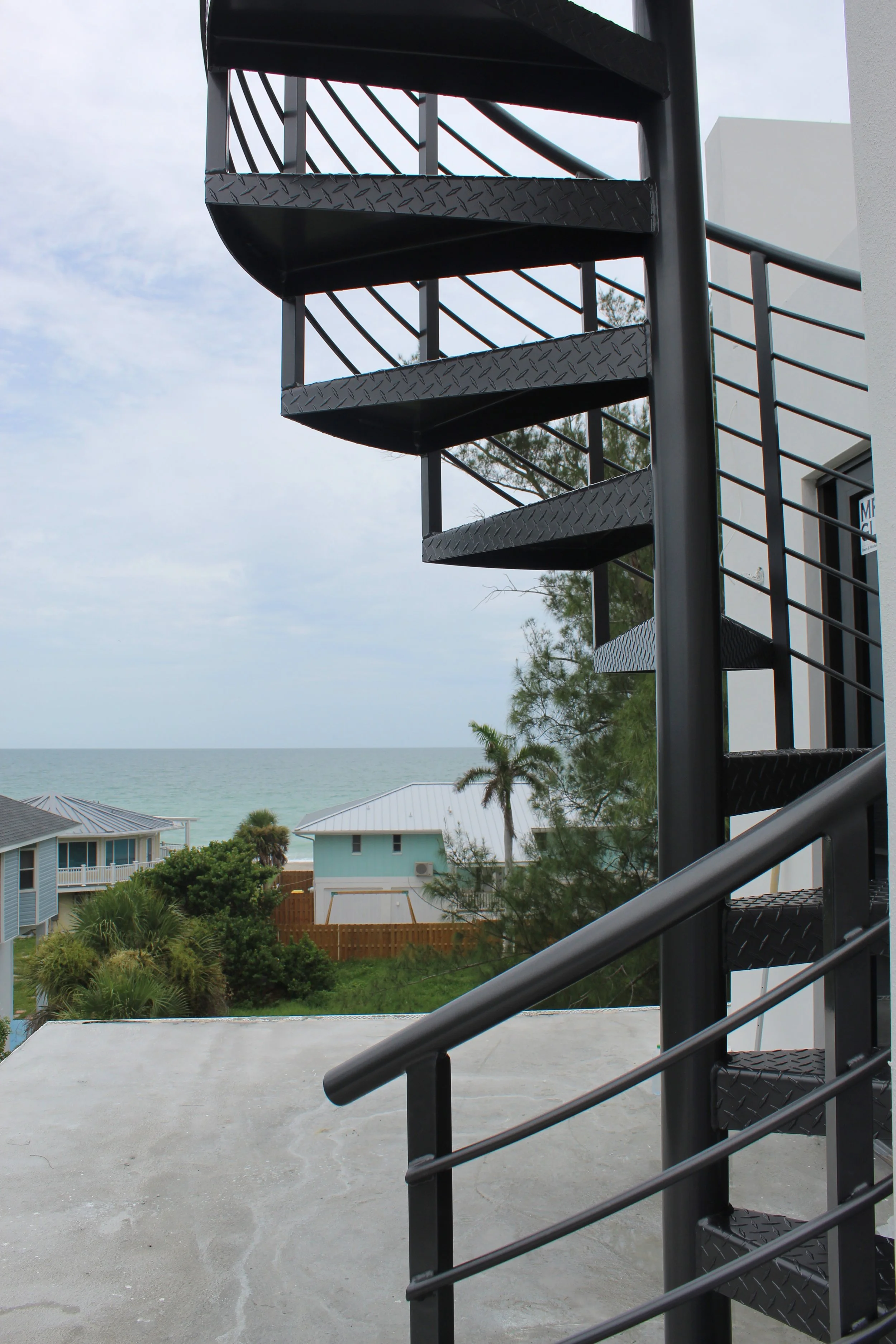 aluminum-spial-stair.JPG