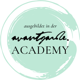 Ausbildungsbadge der Avantgarde Academy für die erfolgreich abgeschlossene Wedding Planner Ausbildung.