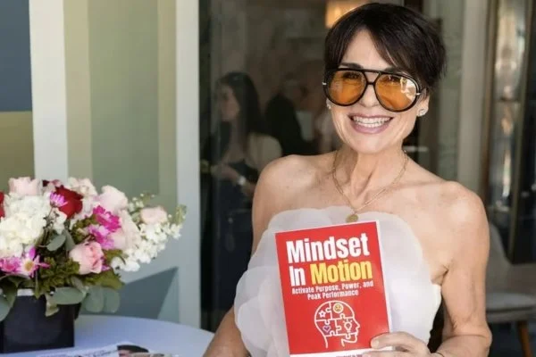 Mindset Matters: Debbi DiMaggio Of Mindset In Motion Author On How To Build Stress Resilience with a Positive Mindset