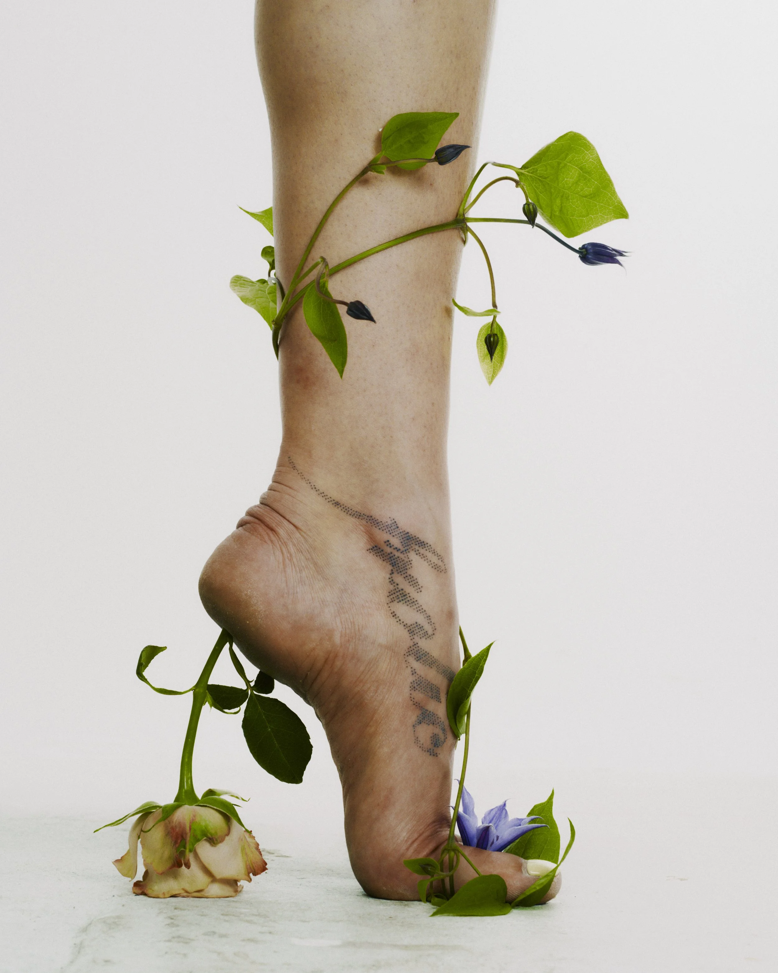 DARIA X AIDAN FLORALS4764.jpg