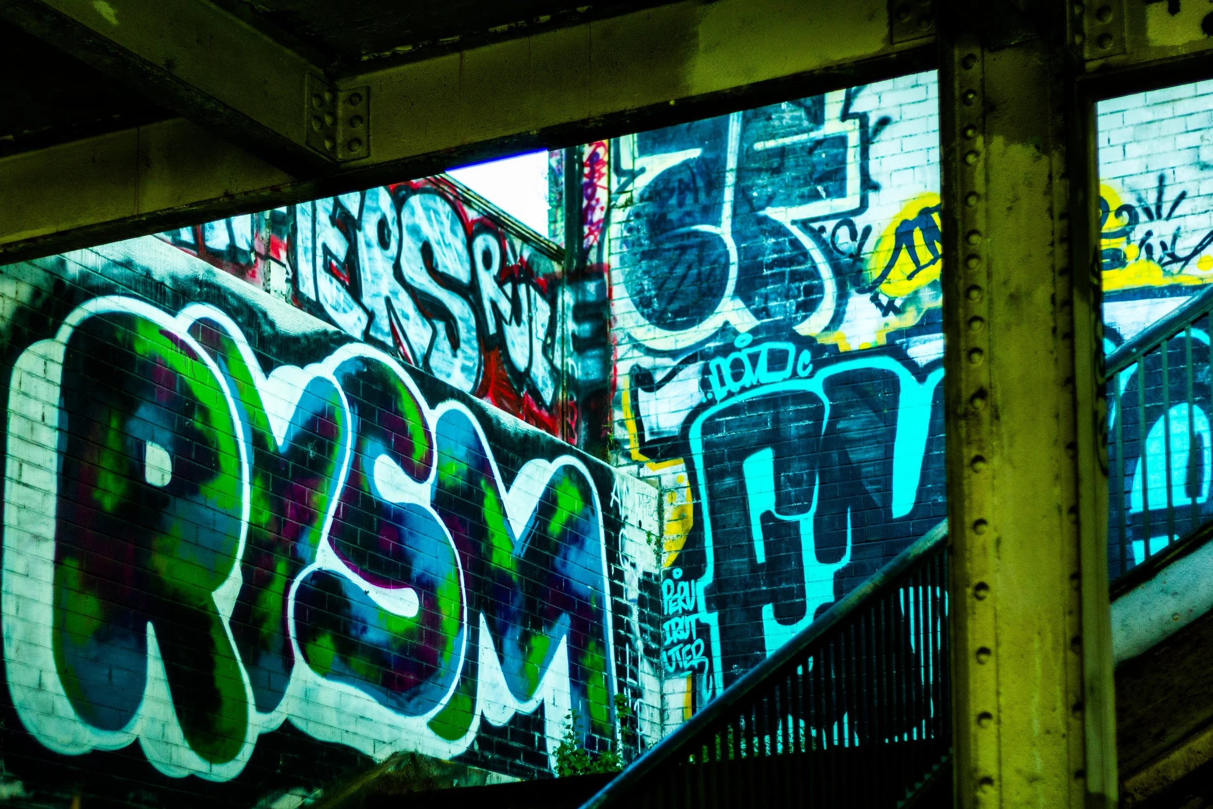 Graffiti (7 of 20).JPG
