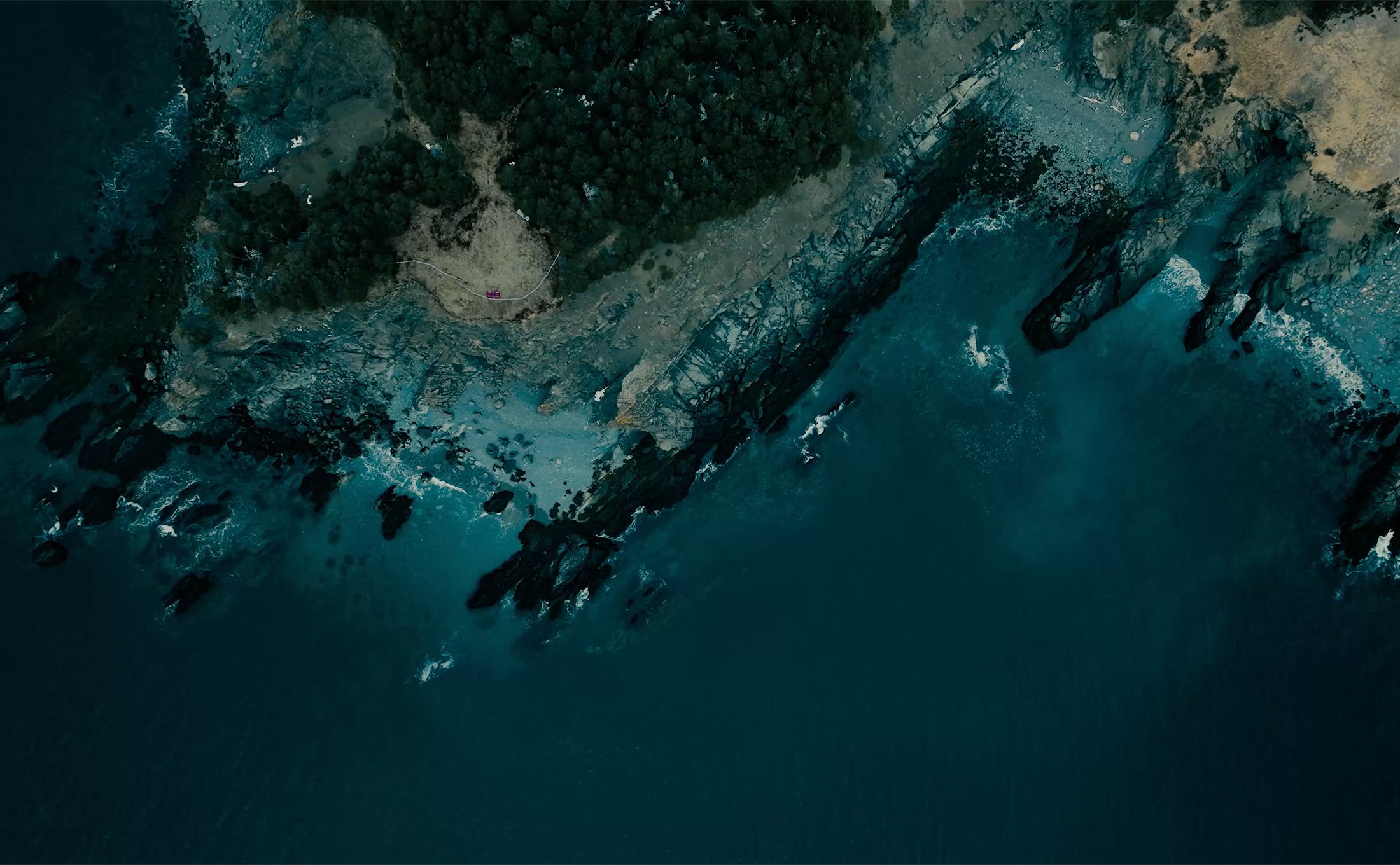 Icewater_cliff.jpg