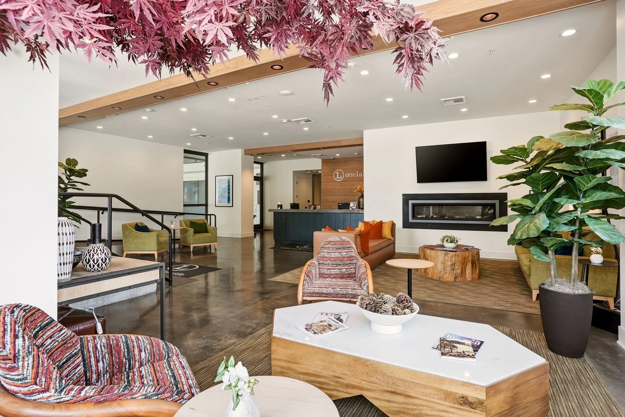 18_Inside-Media-1st Exterior-18.JPG