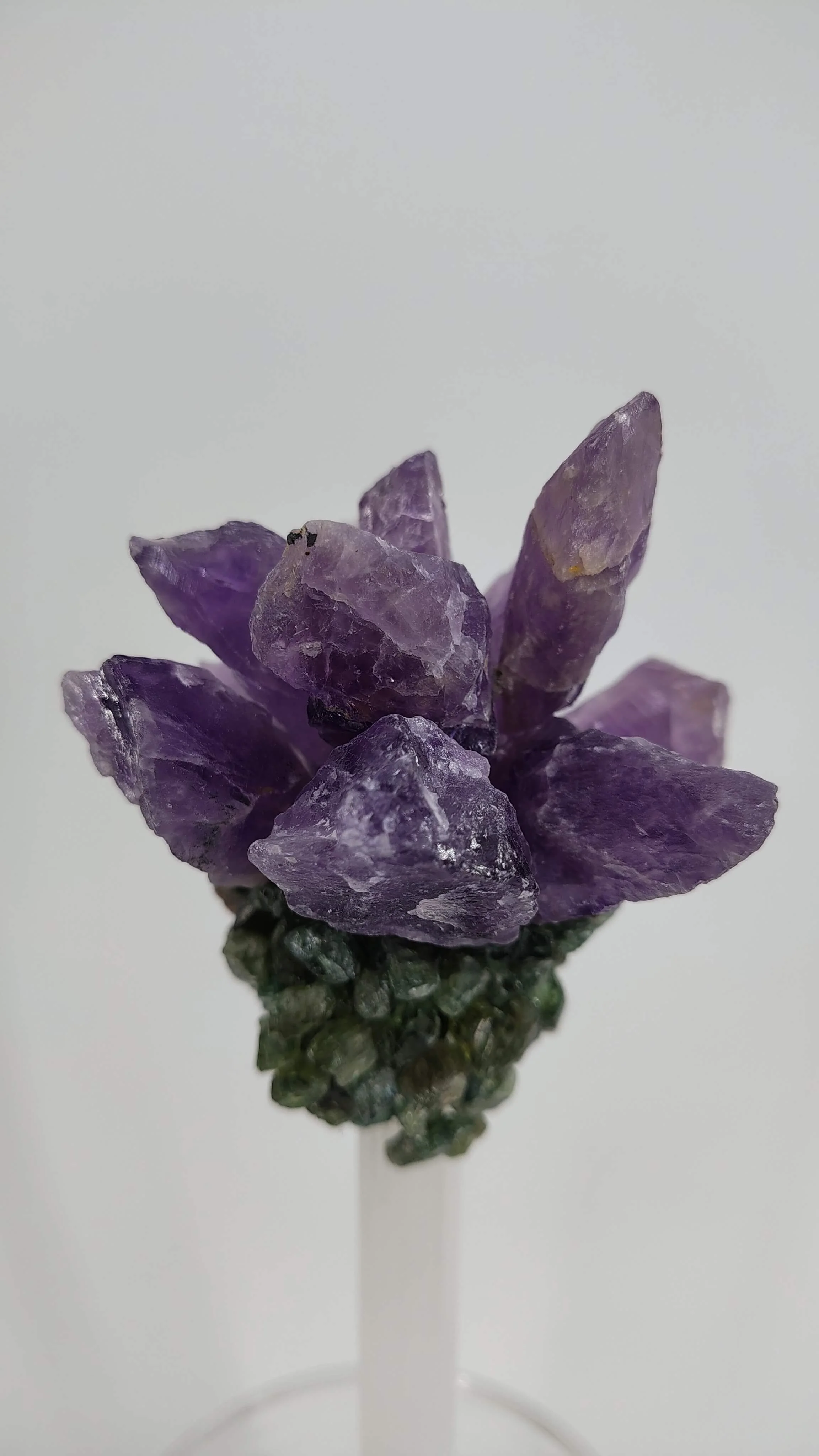 Amethyst,apatite flower 2.jpg