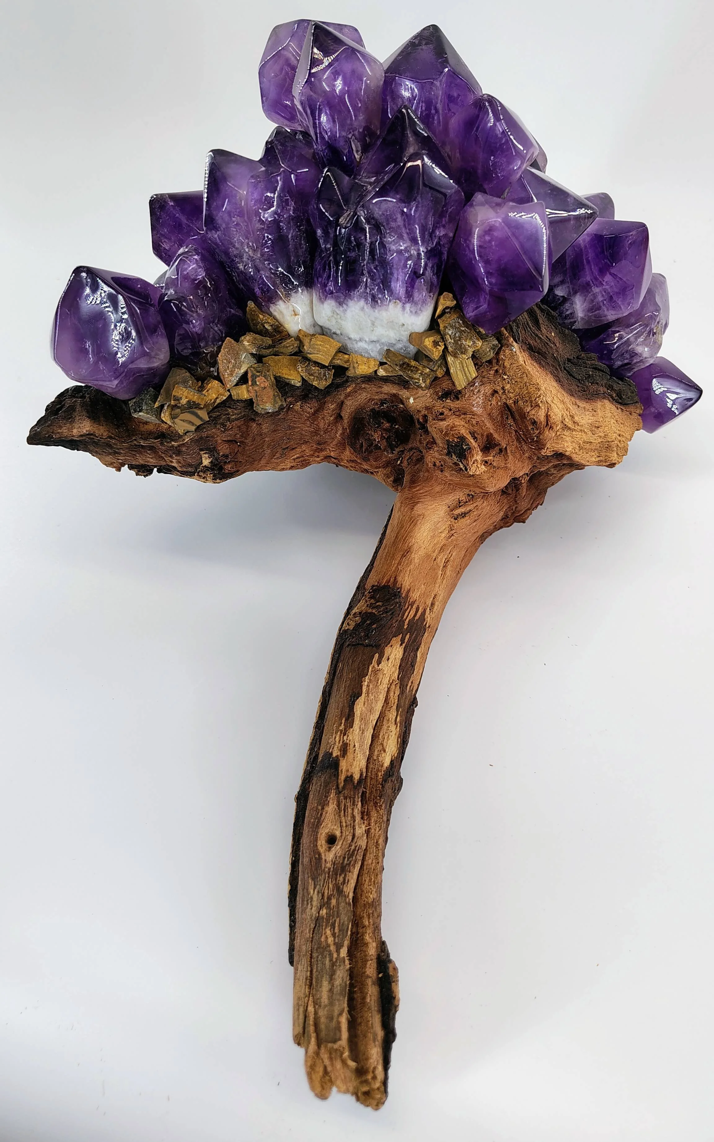 Amethyst on mopani 3.jpg