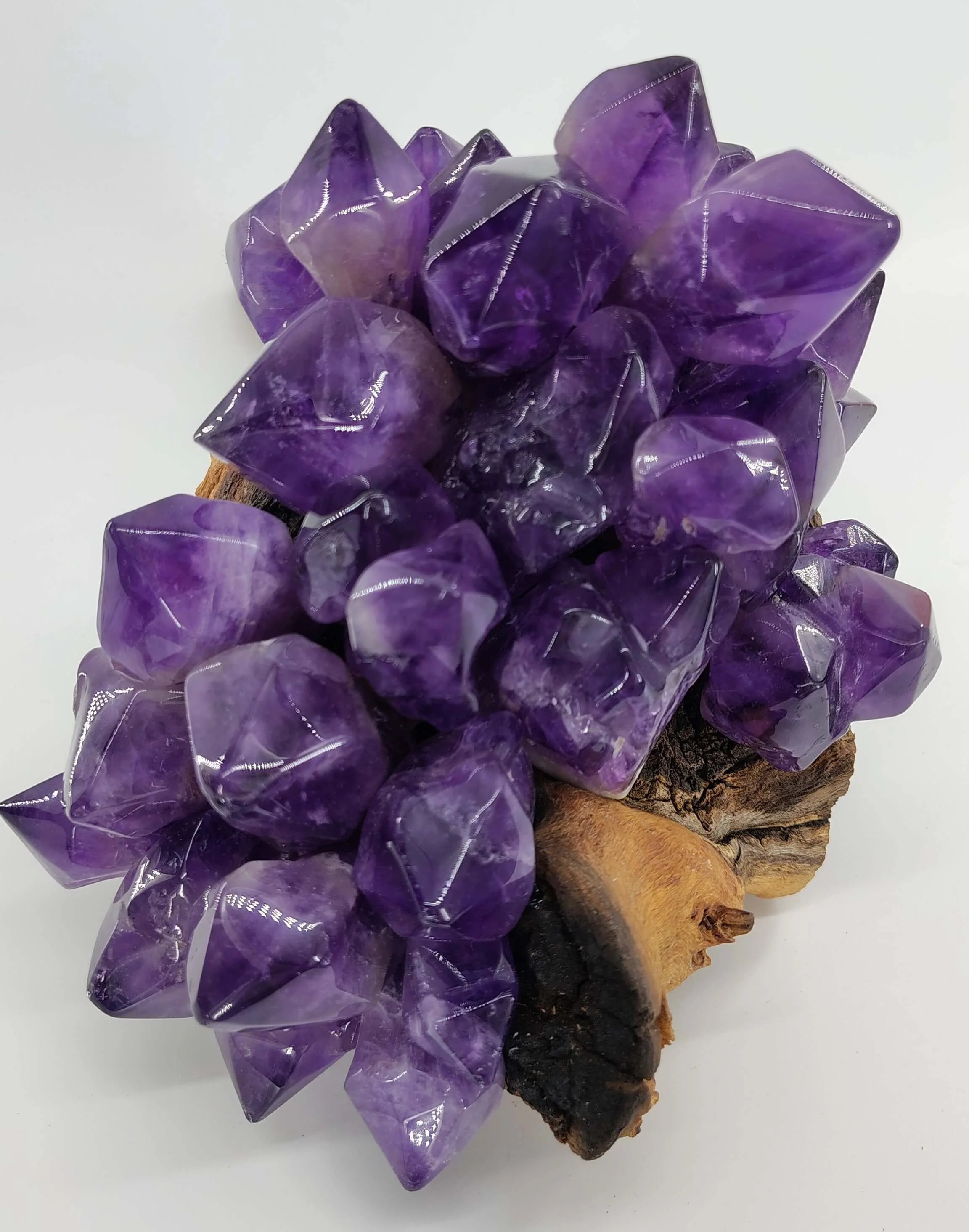 Amethyst on mopani 5.jpg
