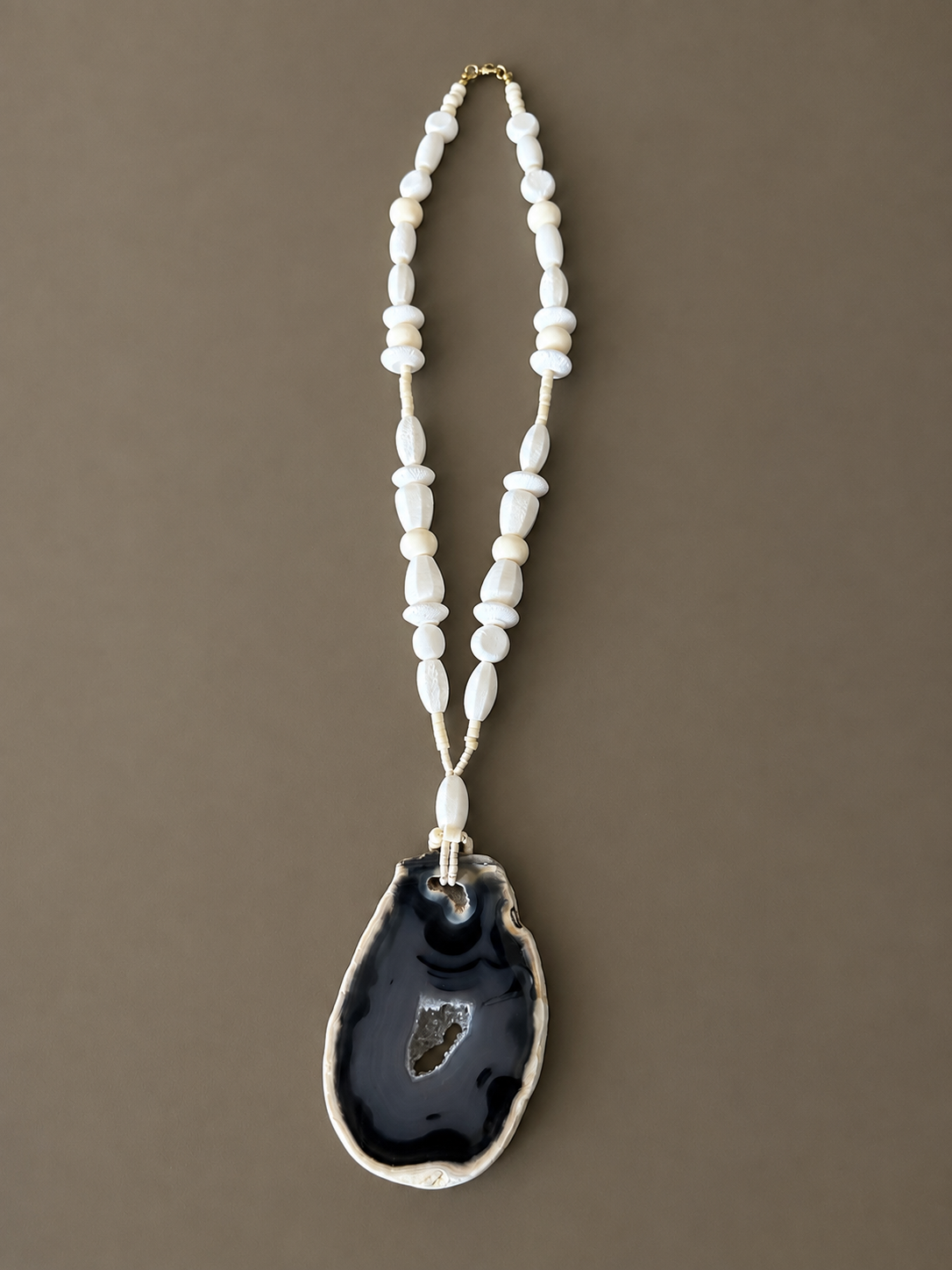 ALCHEMIST ELEMENT 002. AGATE AND CORAL