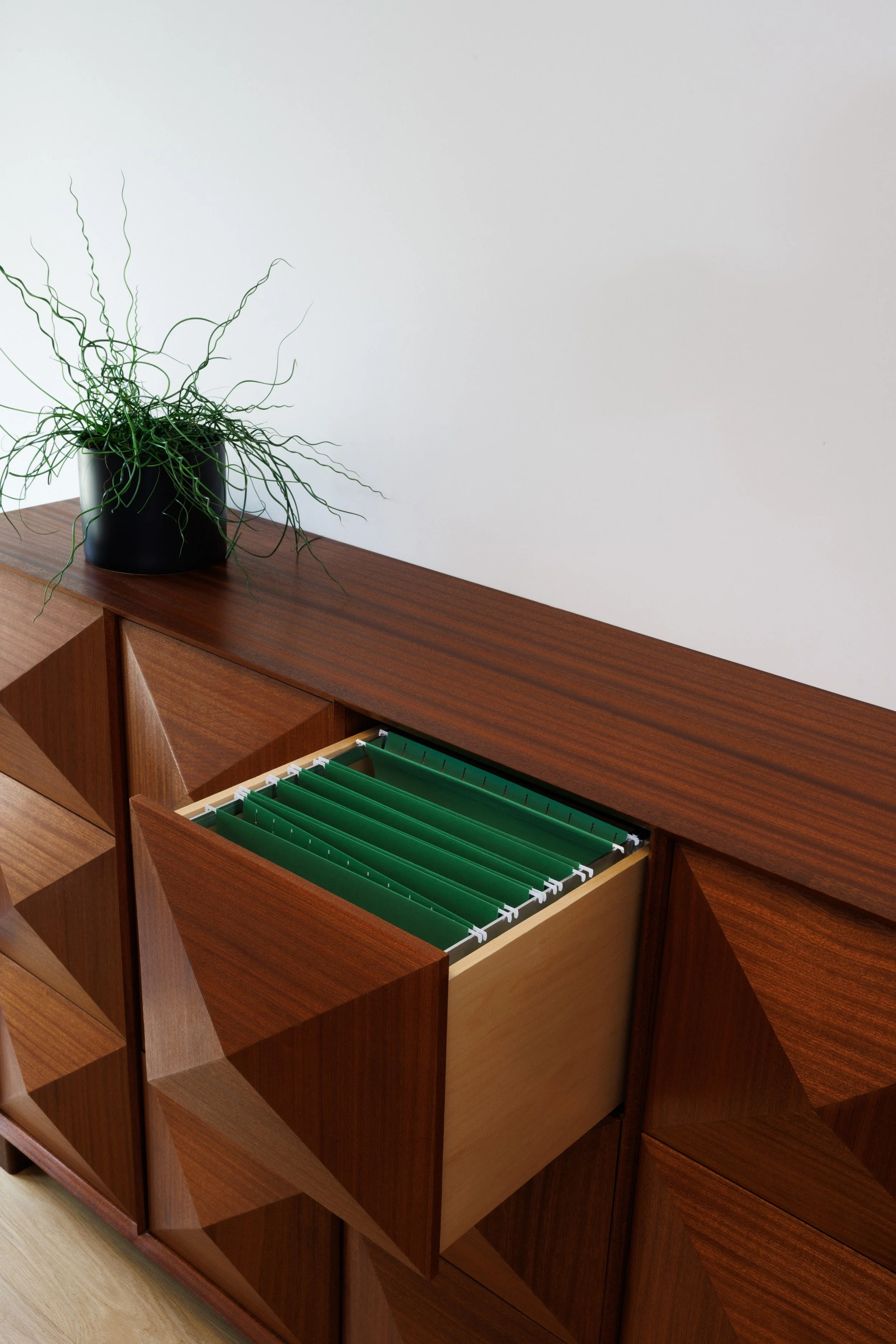 Filing_Cabinet_Detail_2.jpg