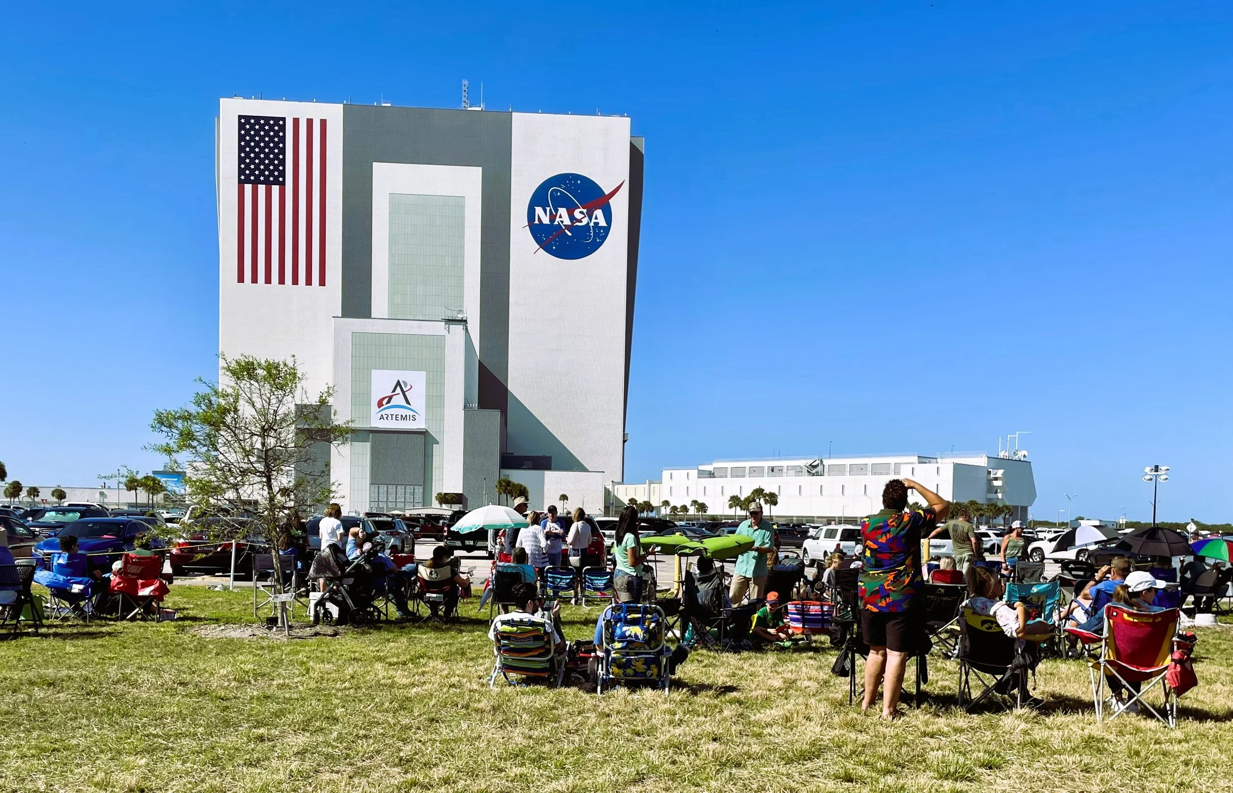 Artemis I picnic pre-rollout