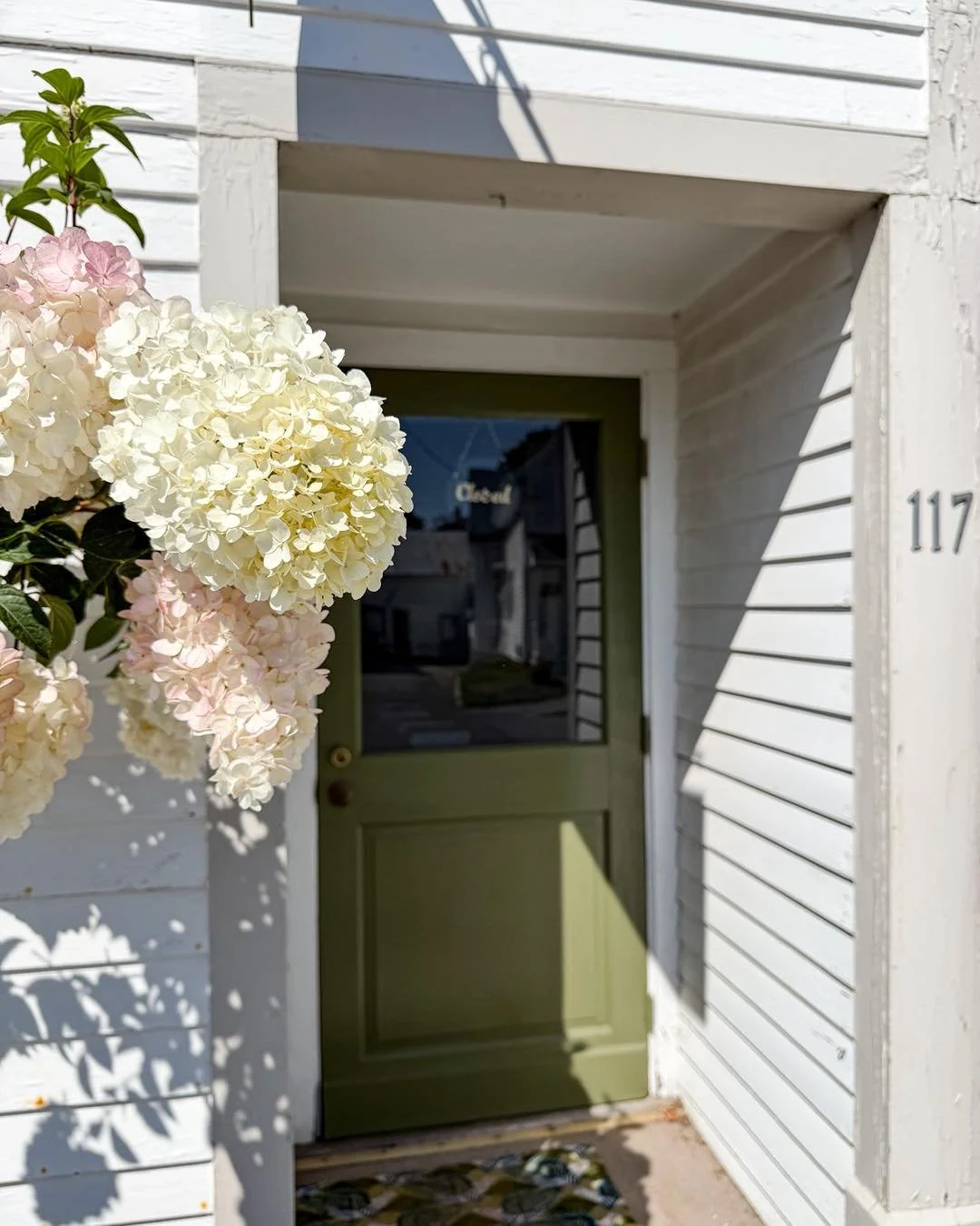A summer morning in Northeast Harbor, Maine. ⚓️🌸

Hydrangeas spilling onto sidewalks. The post office. A fresh lemonade. Canvas totes waiting in shop windows. Boats returning to the harbor. Flower stands on the honor system.

There isn&rsquo;t a rus