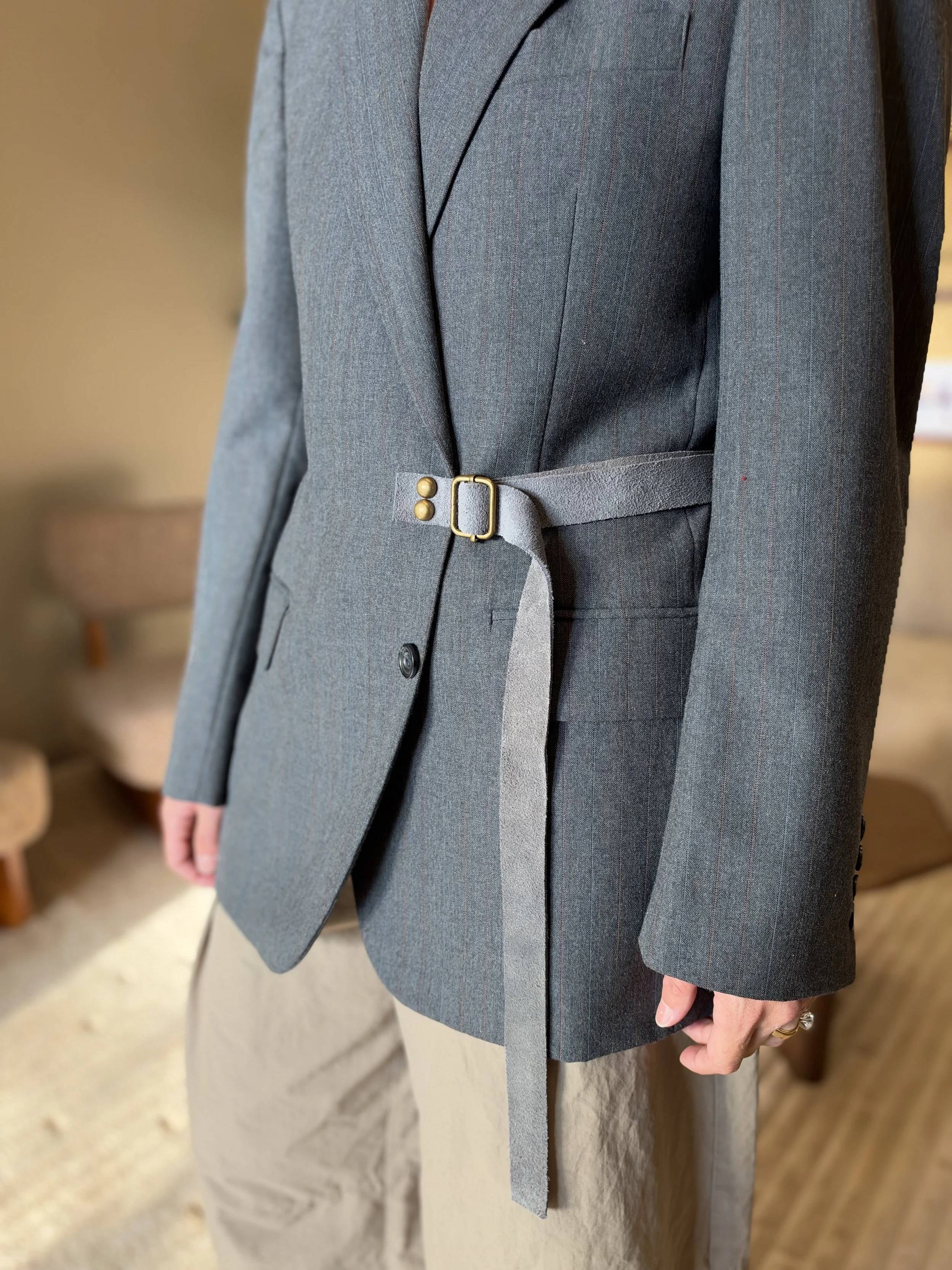single belt long blazer close up.jpeg