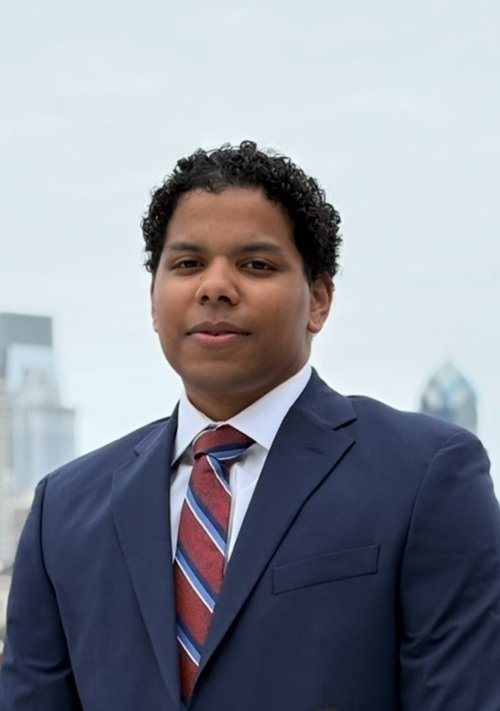 Portrait of Alex Fernandez