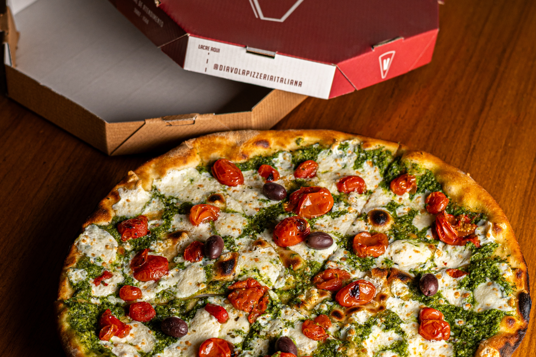 Delivery de pizza: por que pedir direto pelo aplicativo compensa mais