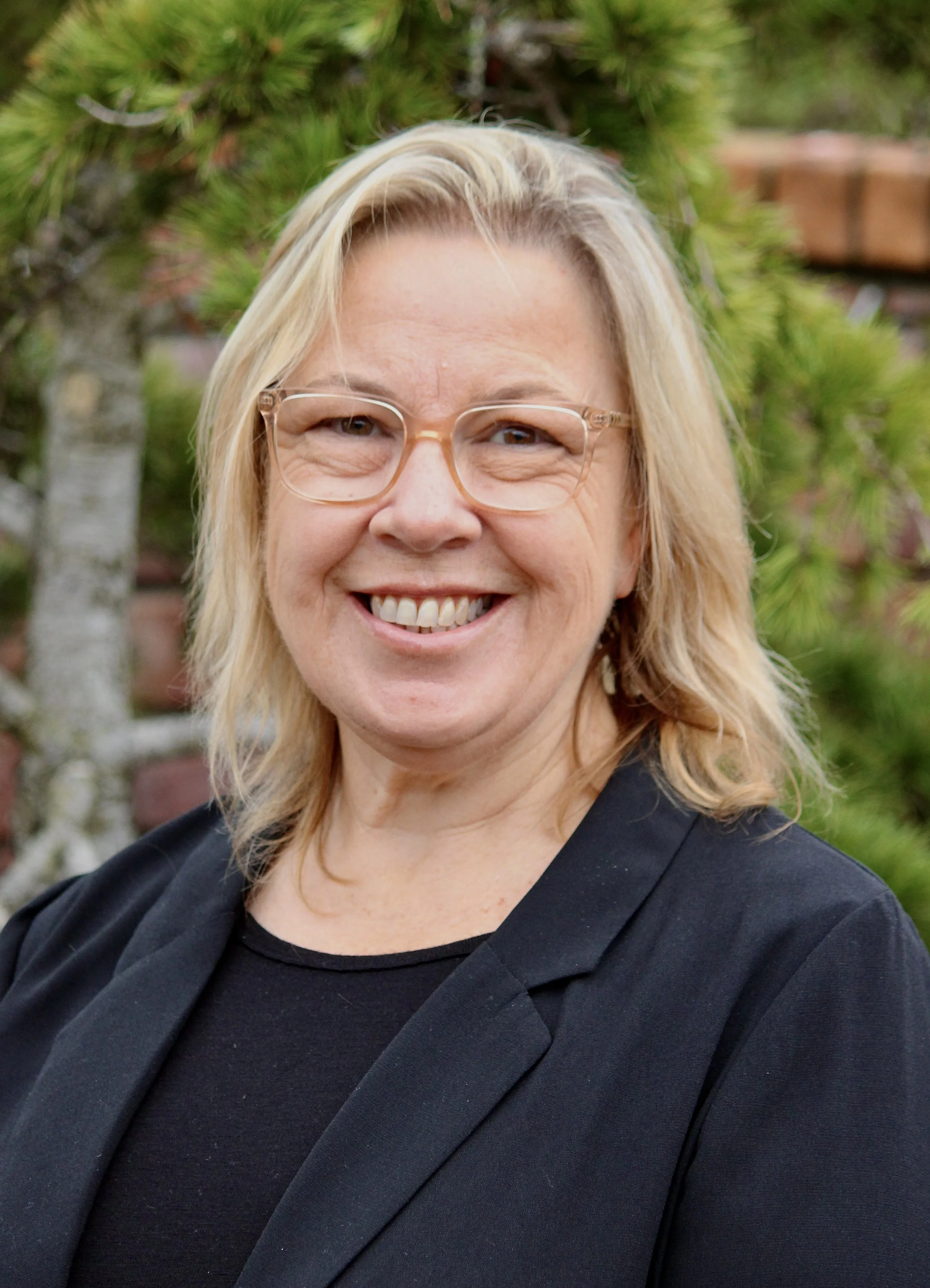 Fi Campbell, Founder of Contract2U Virtual Assistant and Business Support Services