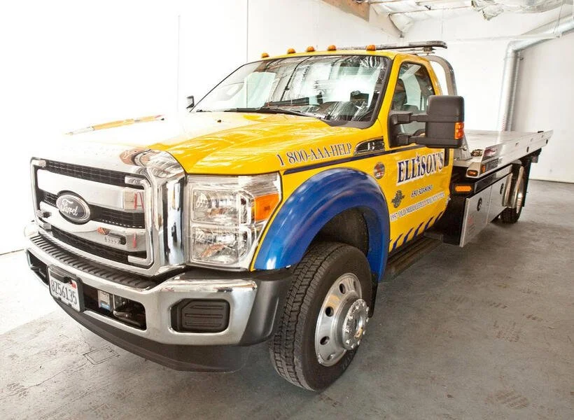 Towing service truck