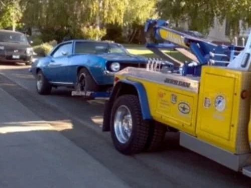 Towing service truck