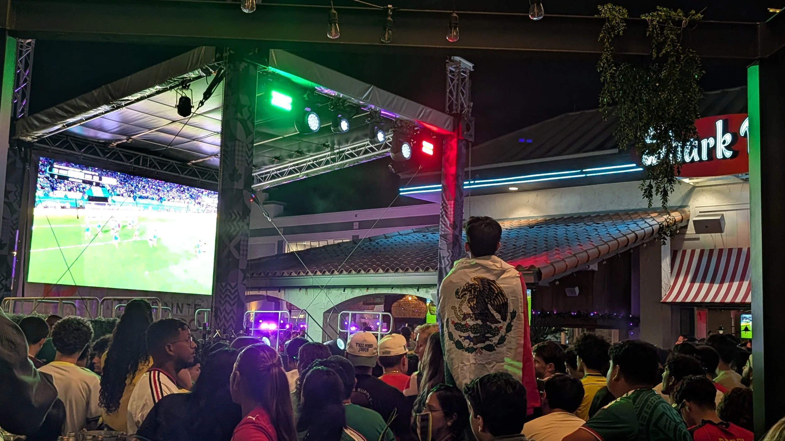 Despite R16 Loss, Mexico Fans Party it up at The Pointe