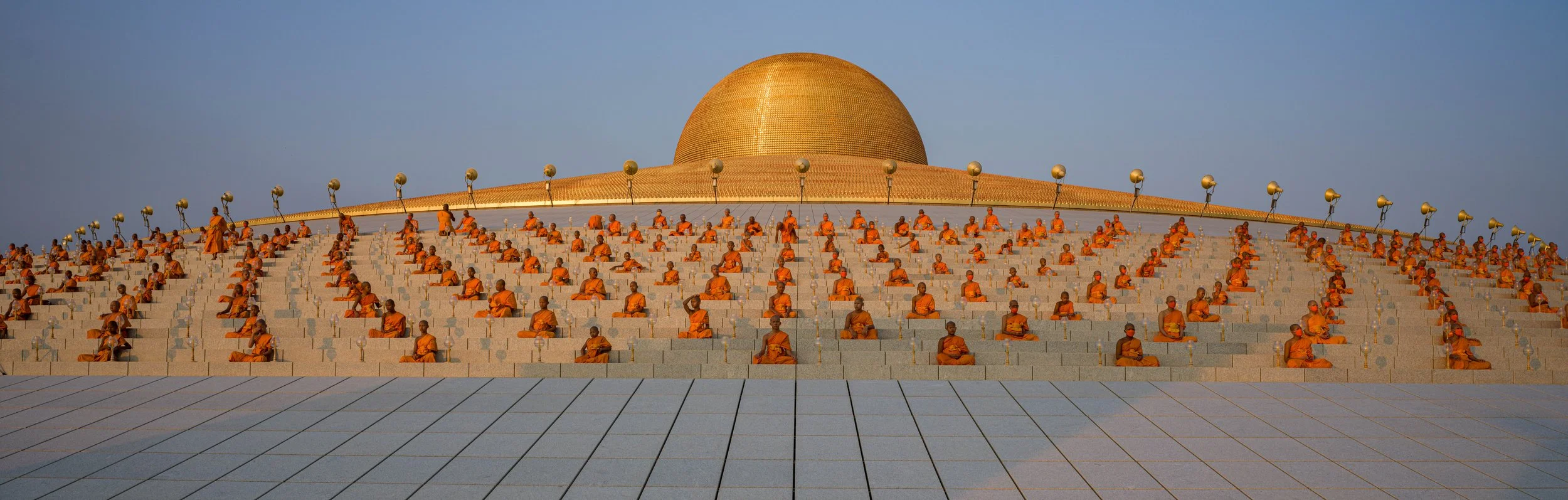 Buddhist Monks Meditating 
at Wat Phra Dhammakaya