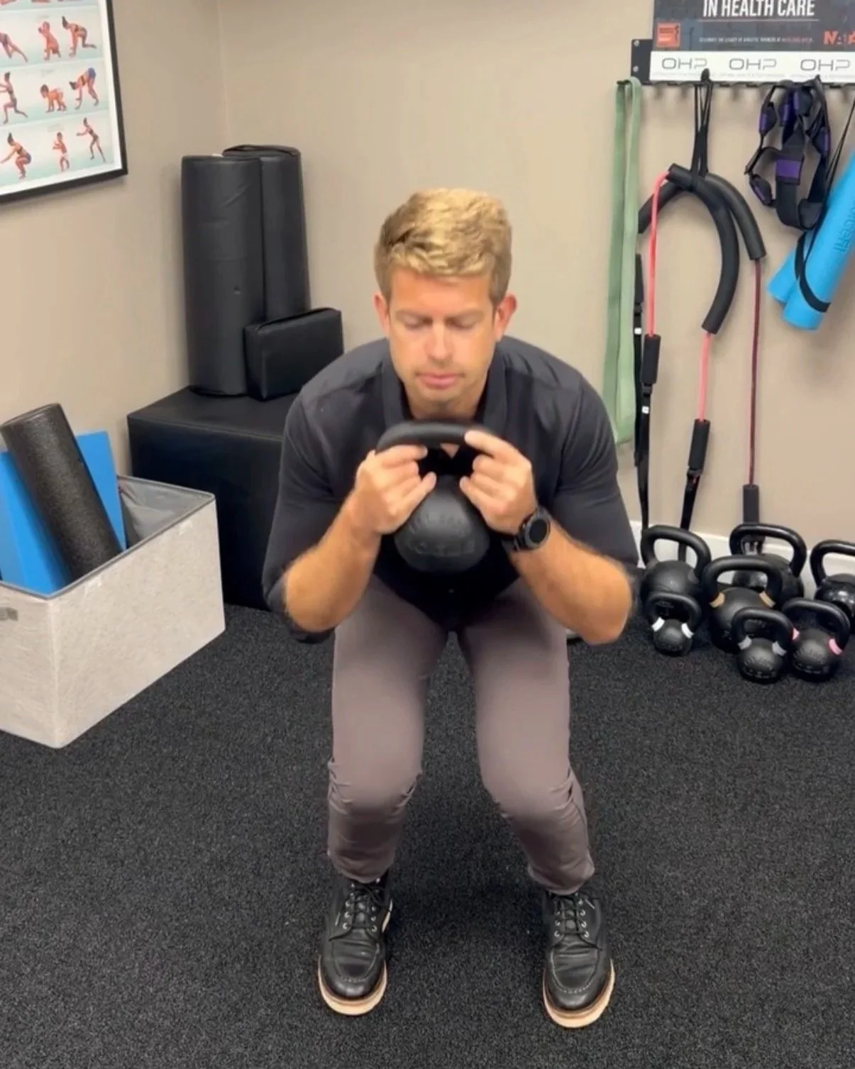 Why Your Knees Cave In When You Squat (It's Not a Knee Problem)